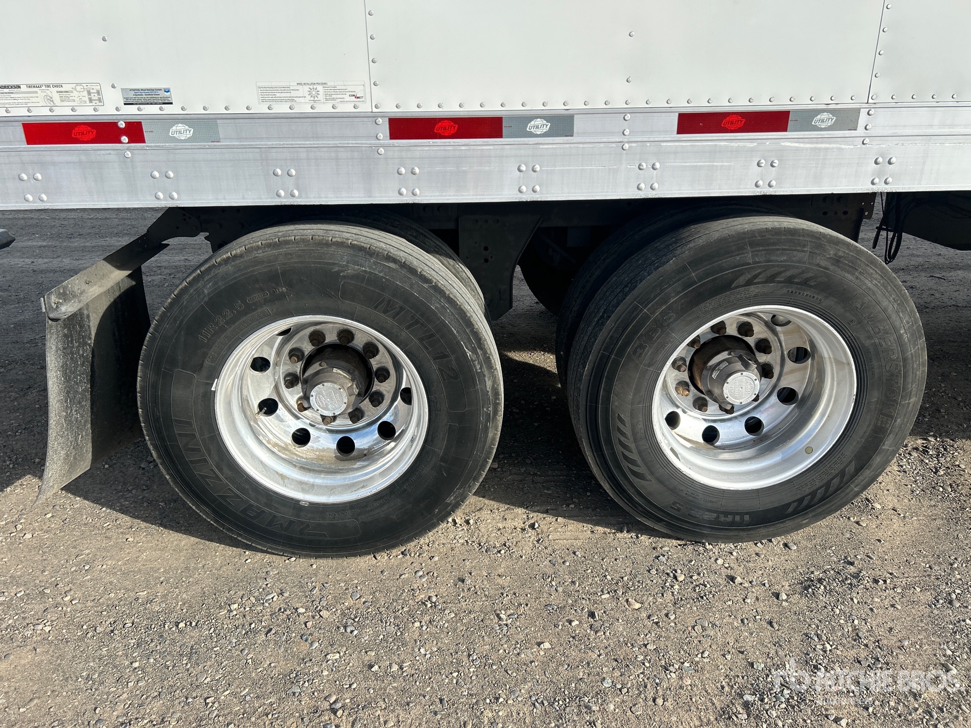 2020 Utility 53 ft x 102 in T/A