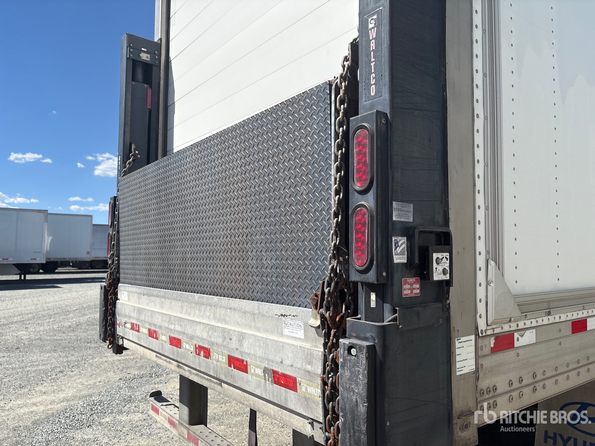2017 Hyundai VR2480152-ARS