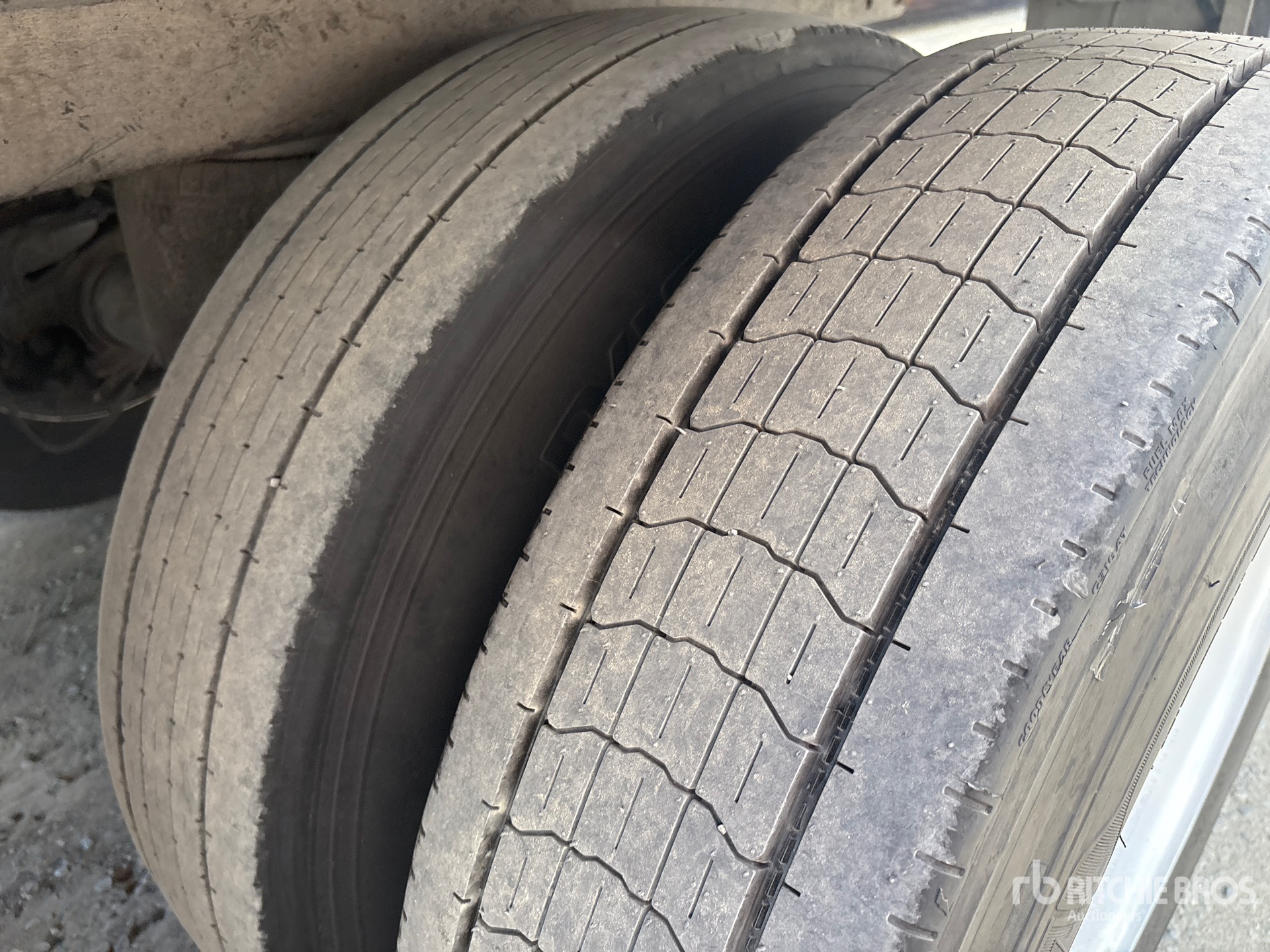 2017 Hyundai VR2480152-ARS