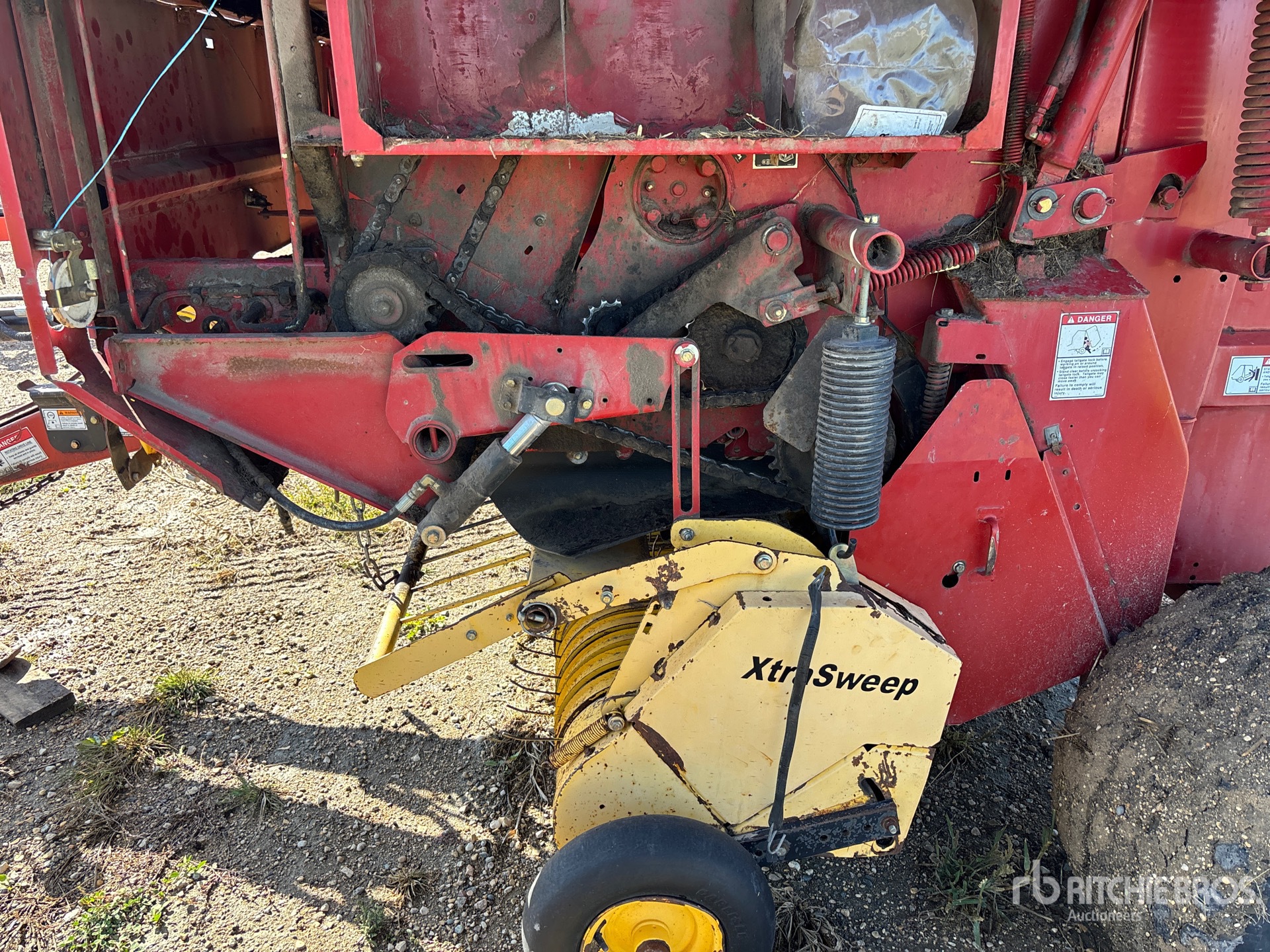 2007 New Holland BR780A