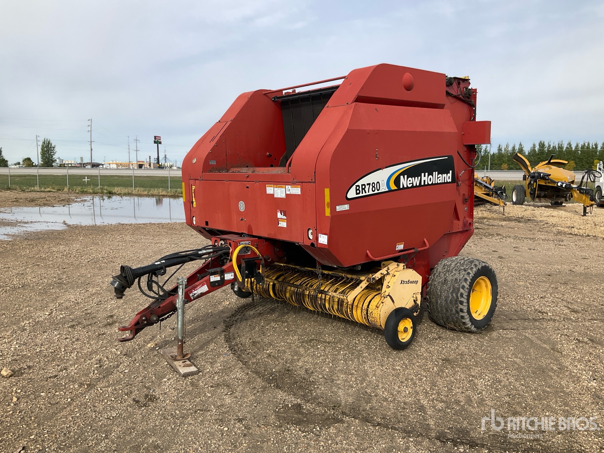 2007 New Holland BR780A