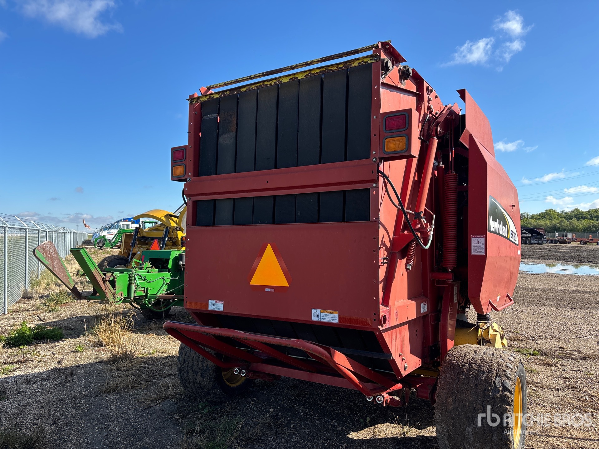2007 New Holland BR780A