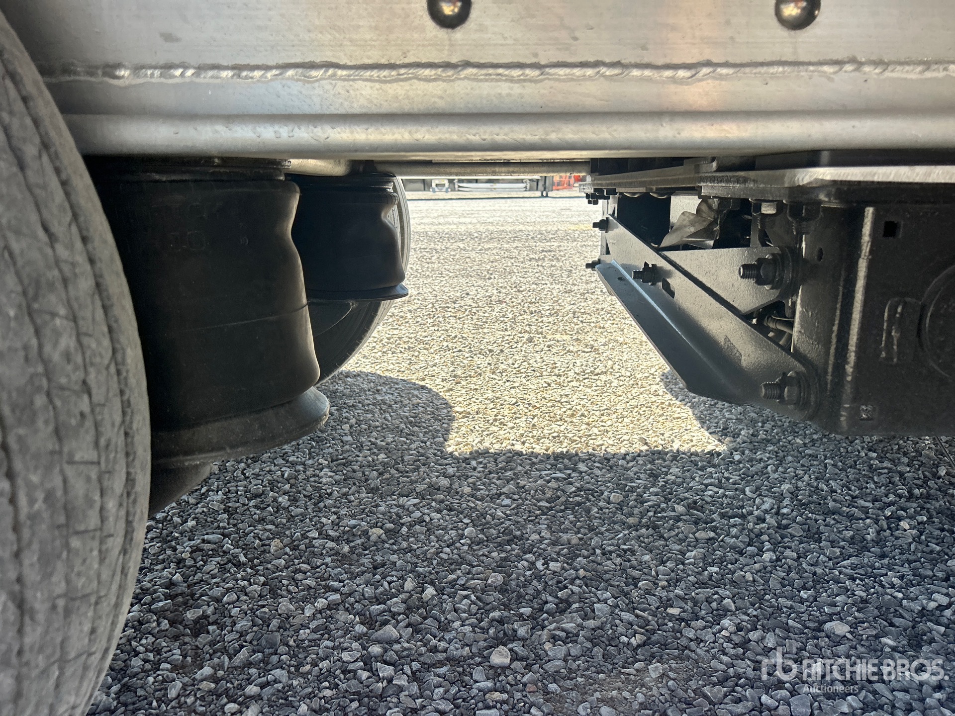 2024 Extreme 53 FT SPREAD AXLE