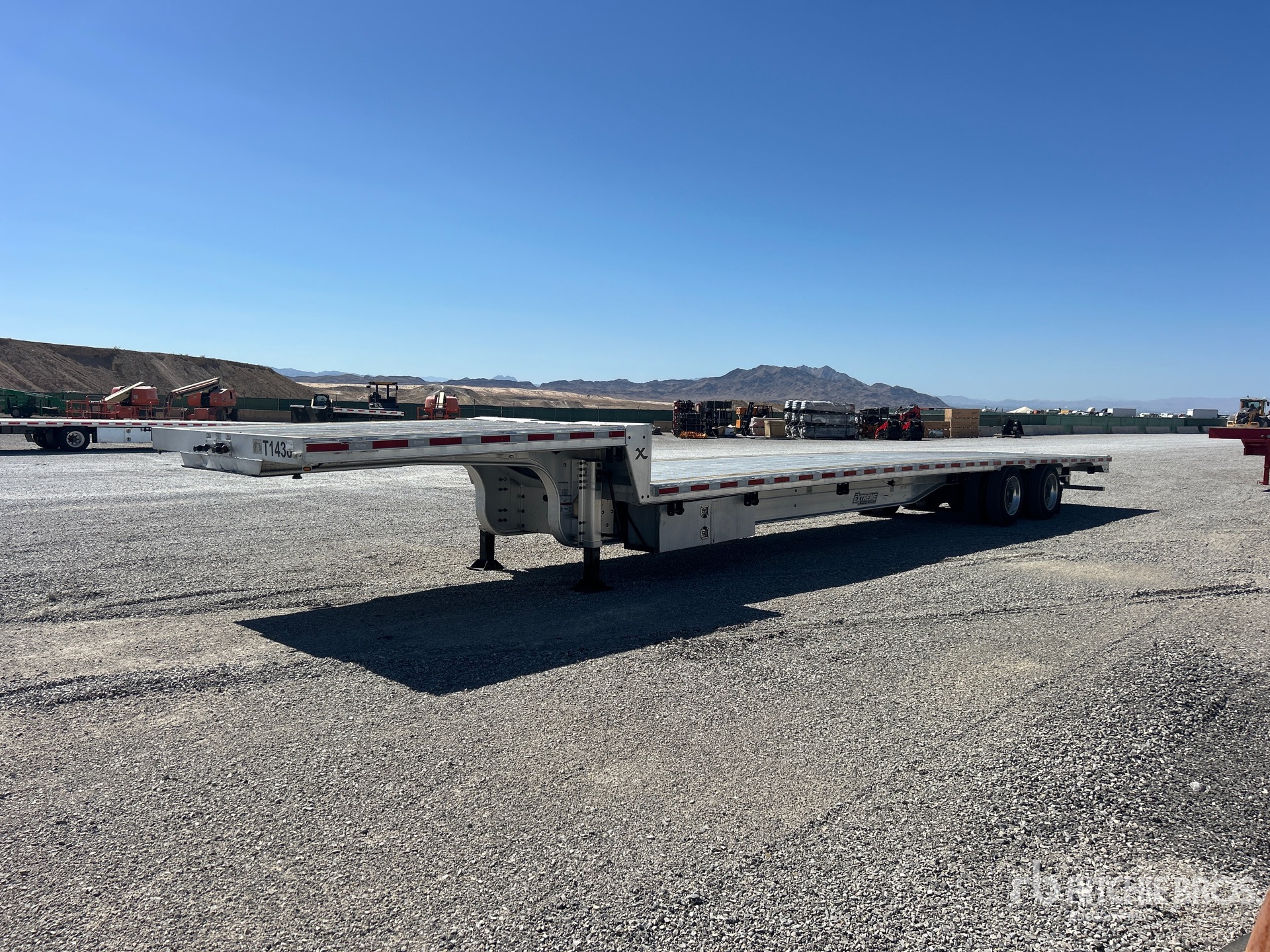 Photo of 2024 Extreme 53 ft Spread Axle