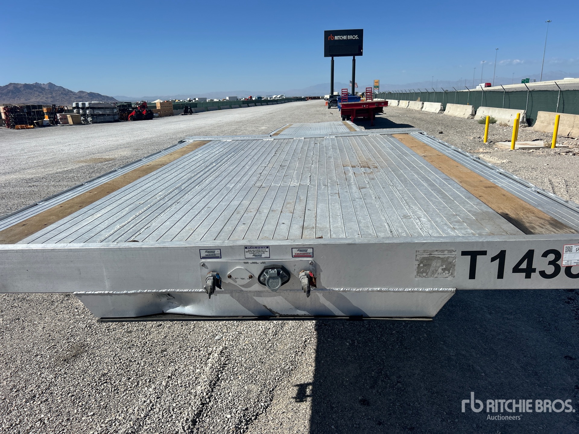 2024 Extreme 53 FT SPREAD AXLE