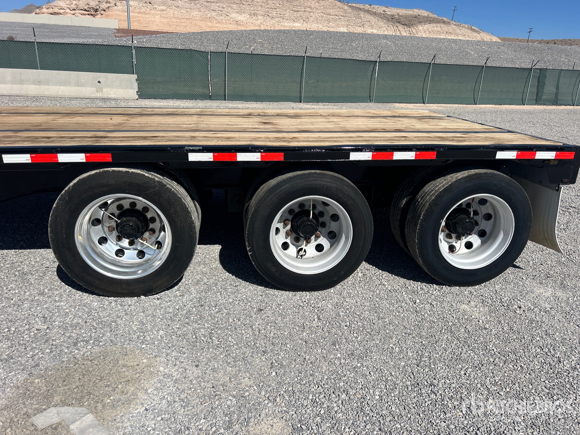 2015 Transcraft DLT3000