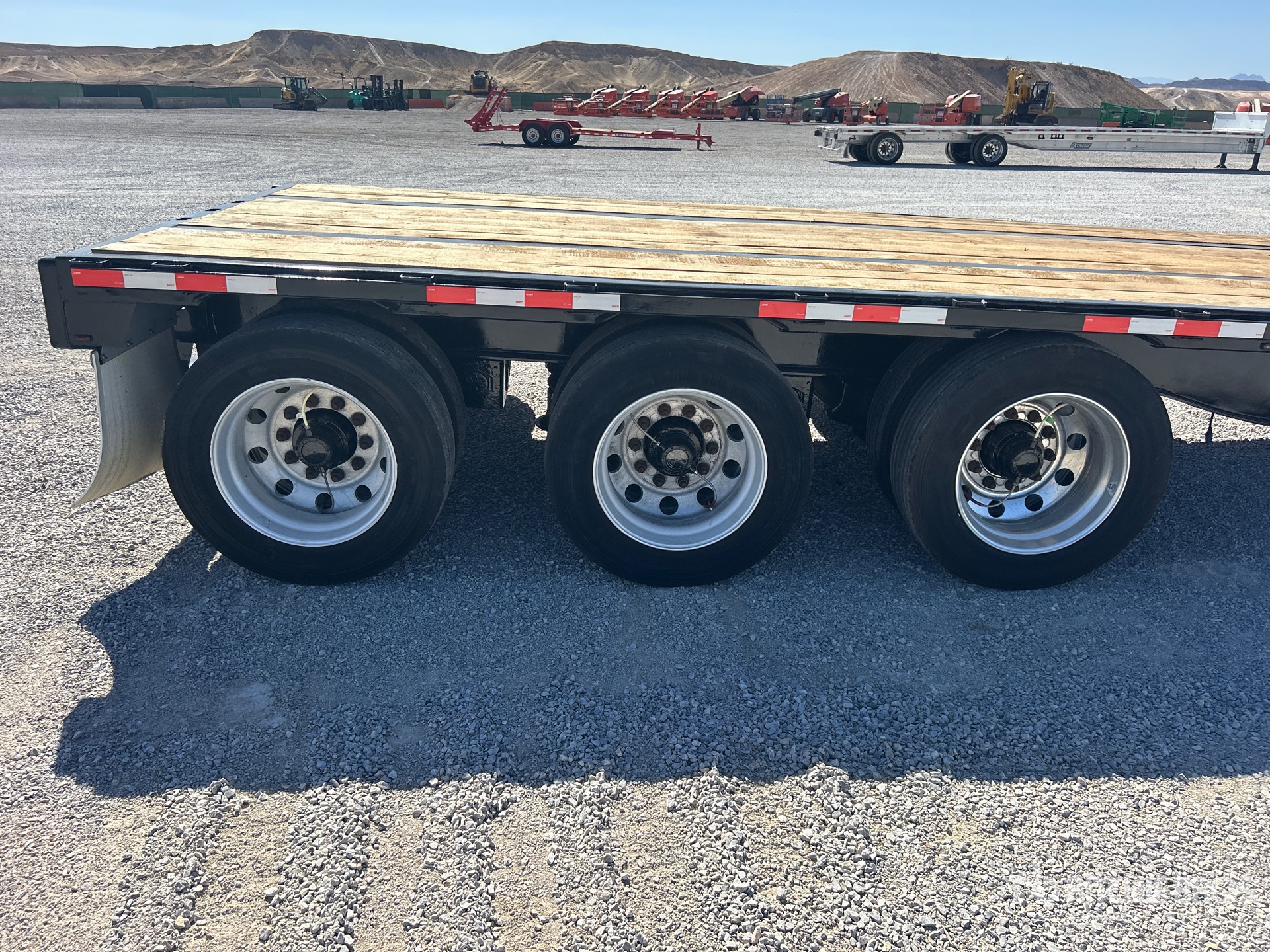2015 Transcraft DLT3000