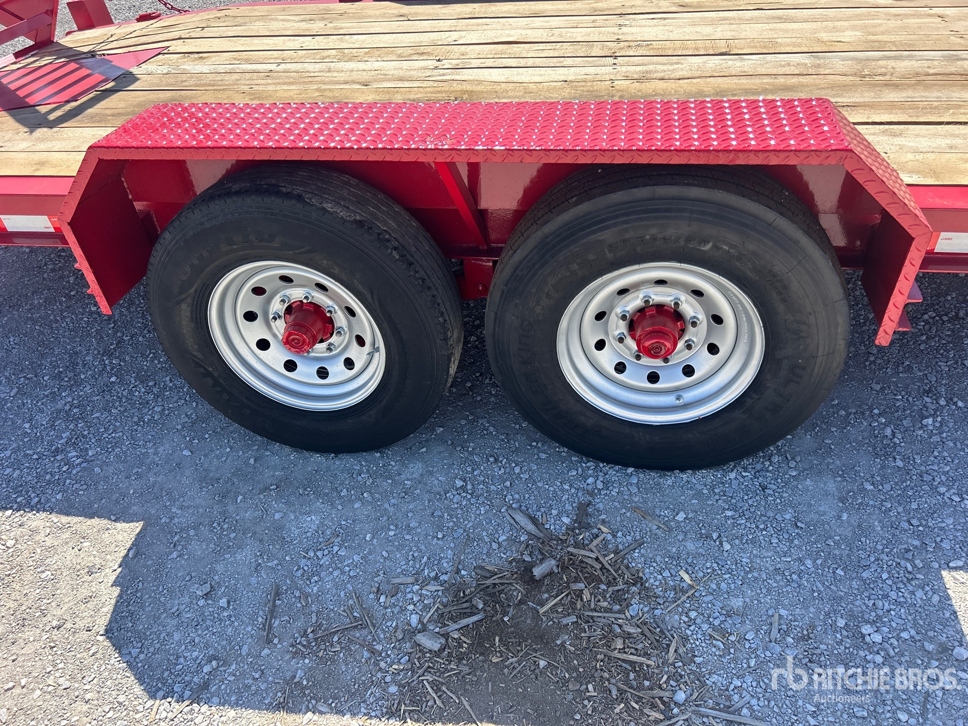 2014 Lucon 20 FT T/A