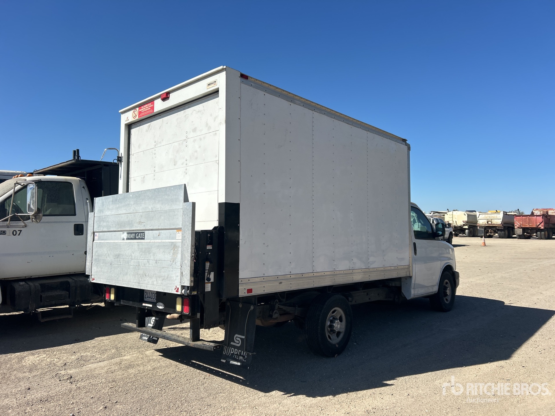 2017 Chevrolet EXPRESS 3500