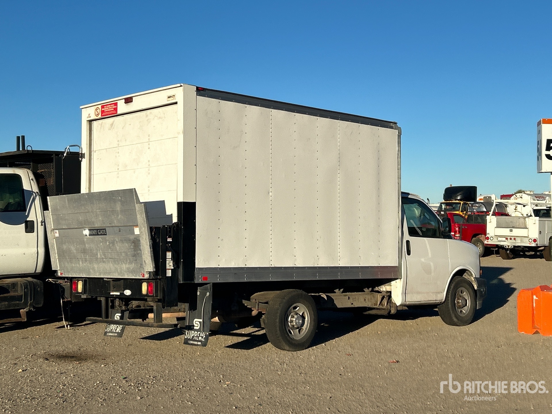 2017 Chevrolet EXPRESS 3500