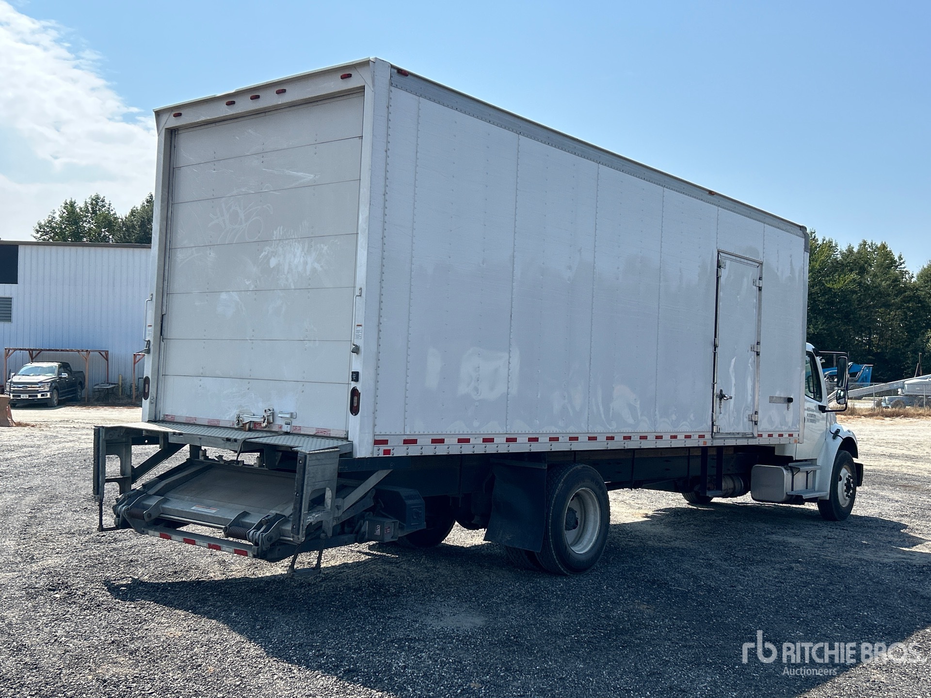 2018 Freightliner M2 106