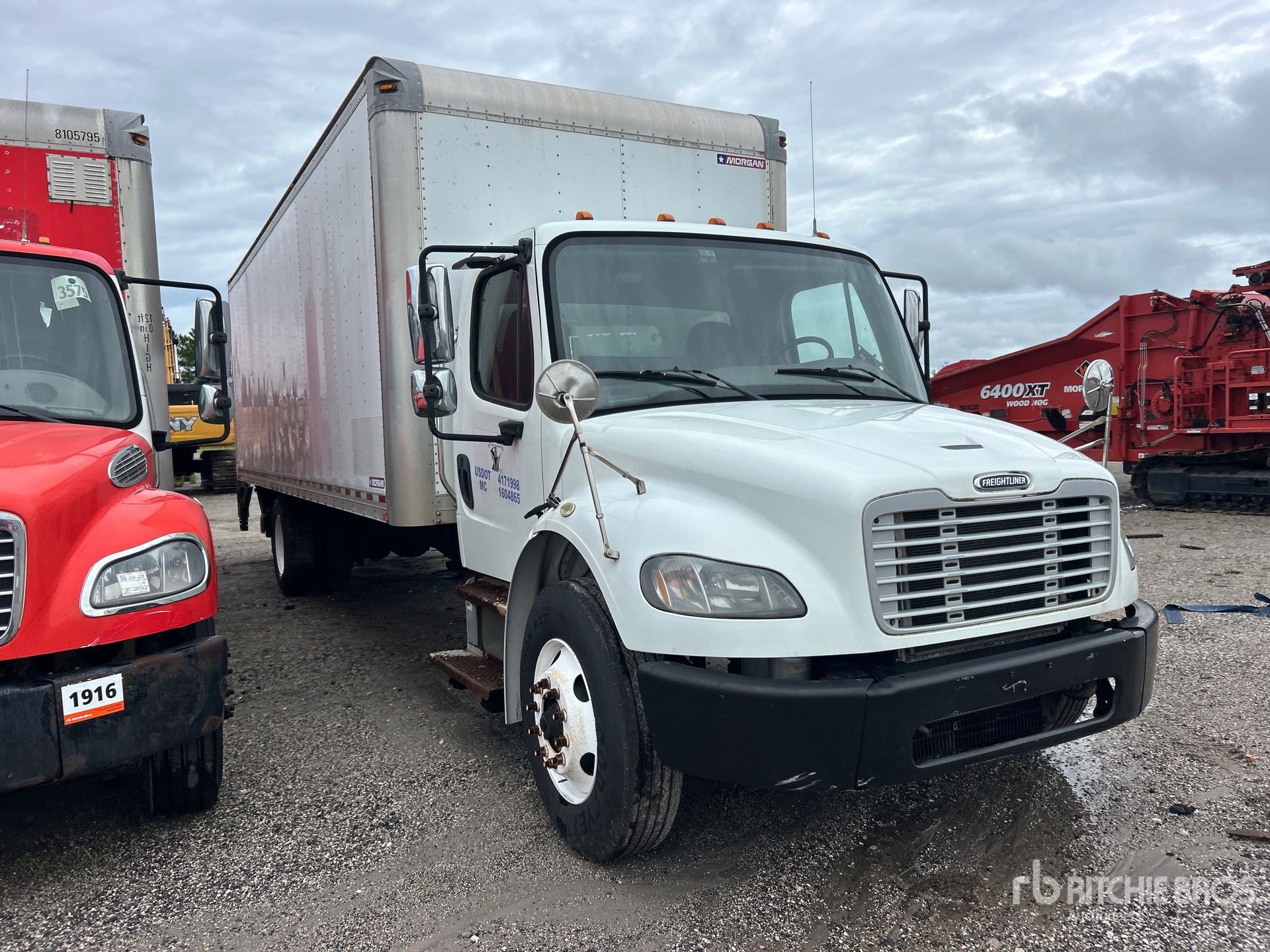 2017 Freightliner M2 106