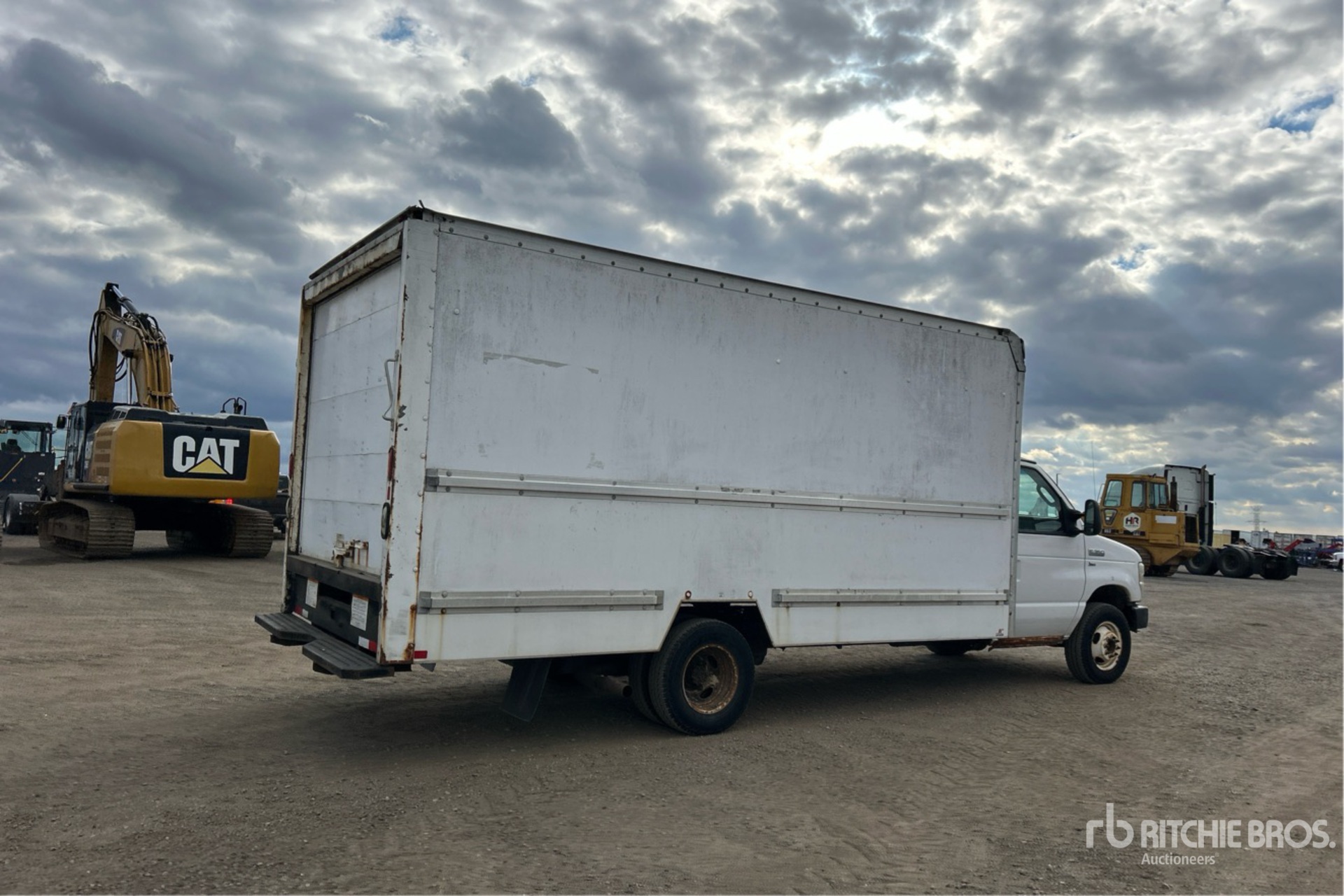 2009 Ford E-350