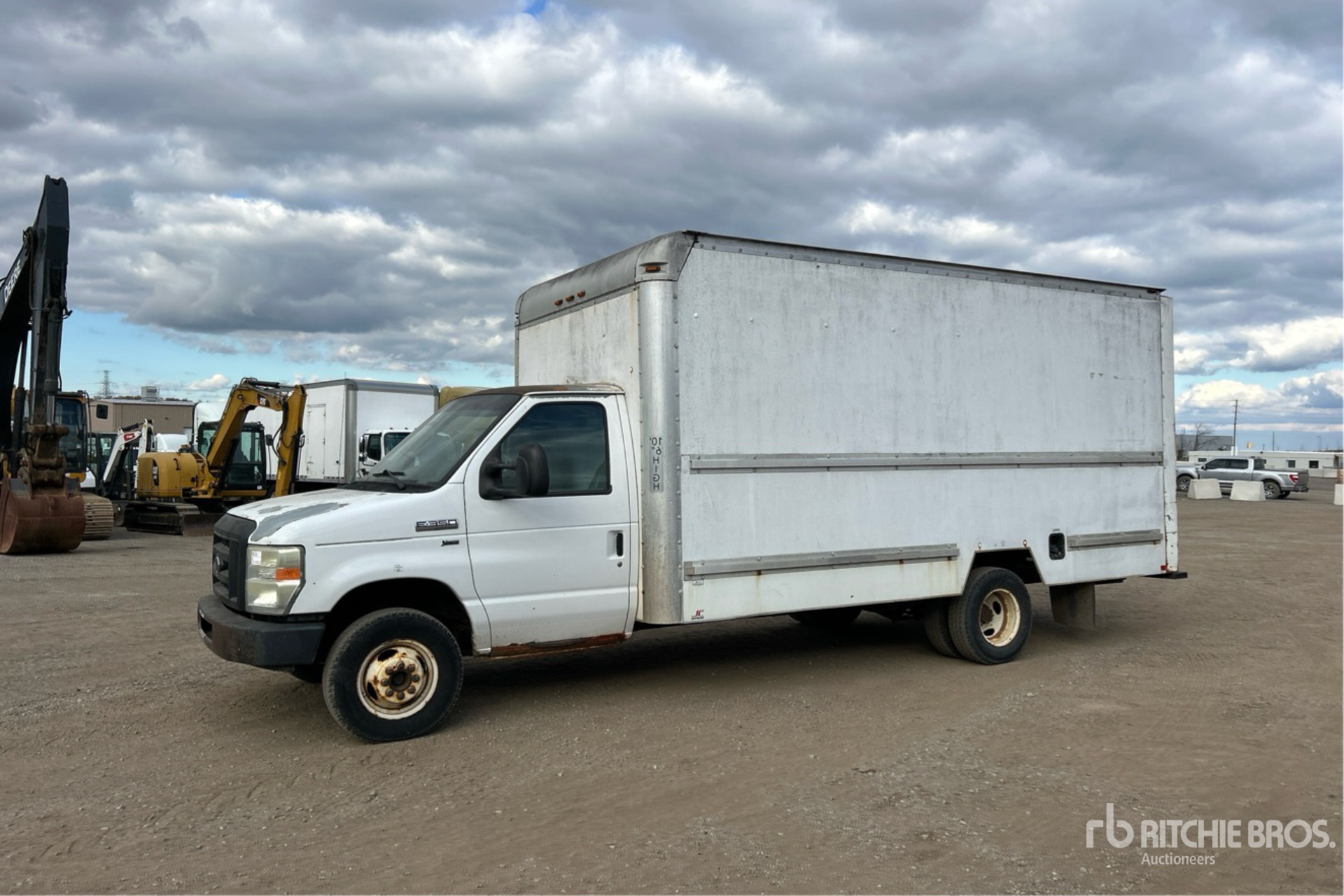 2009 Ford E-350