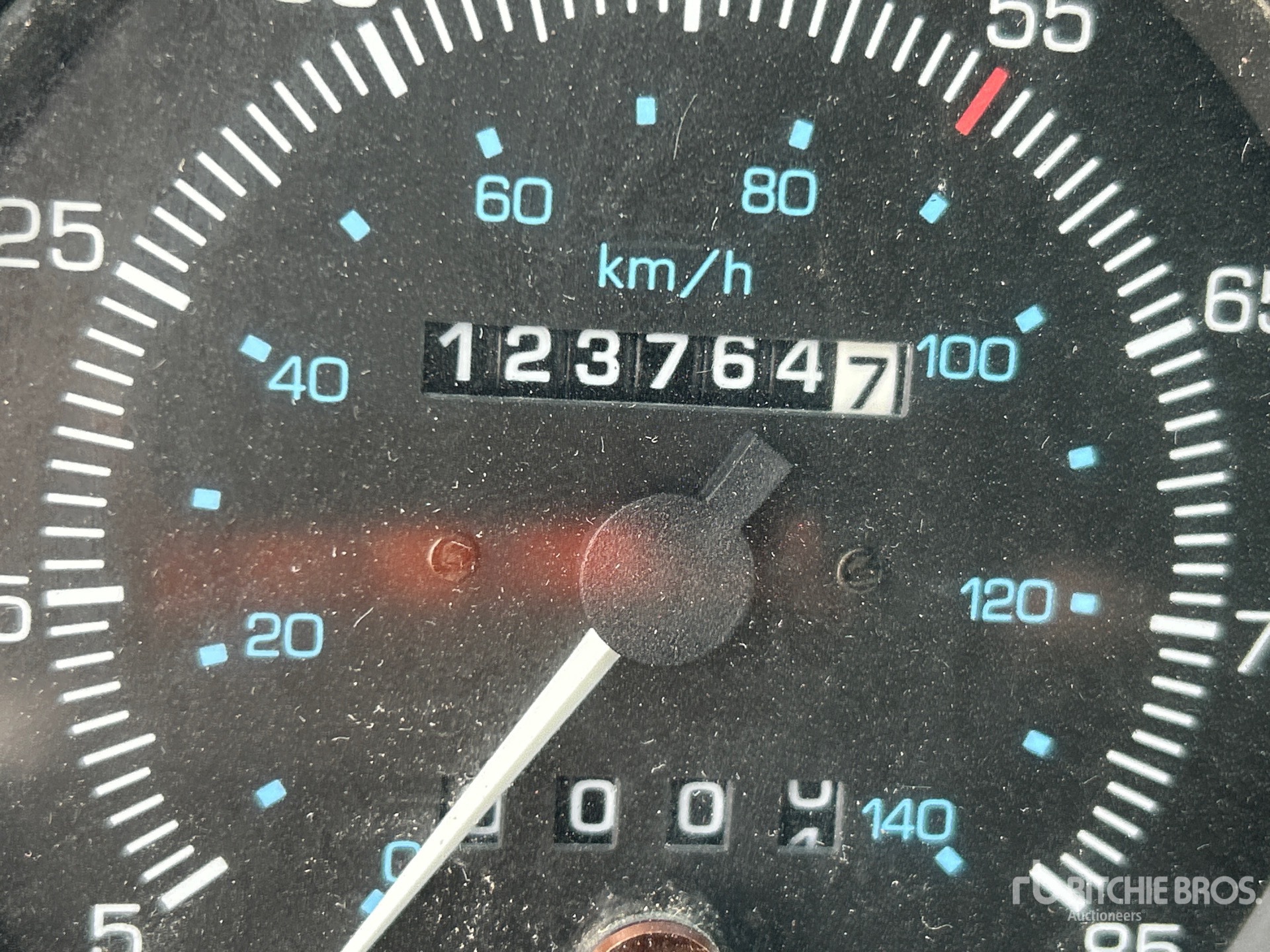 2005 Sterling SC8000