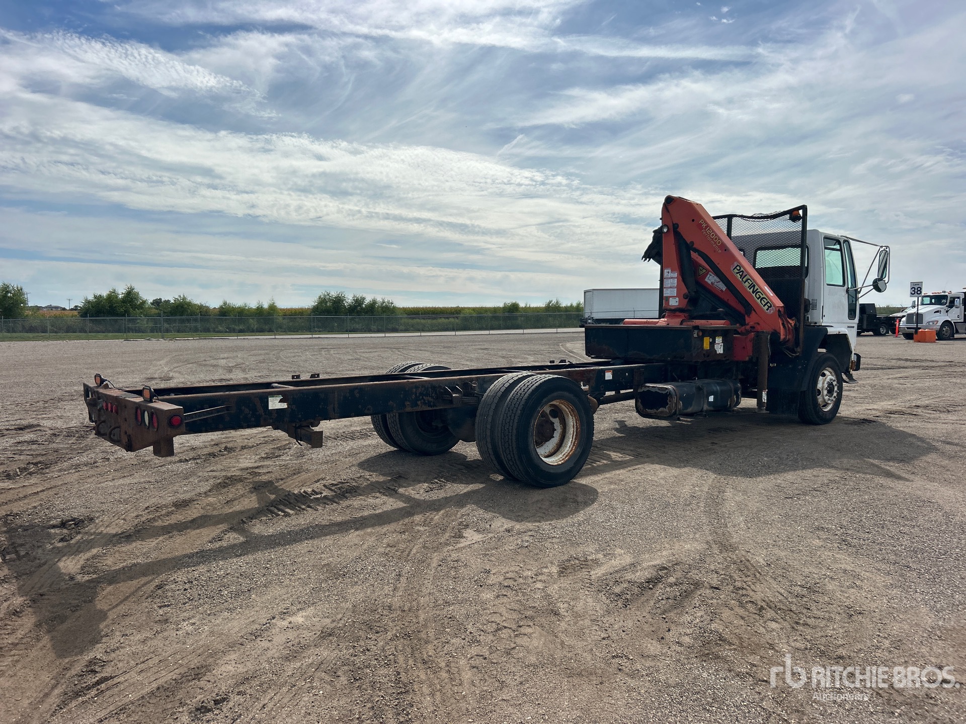 2005 Sterling SC8000