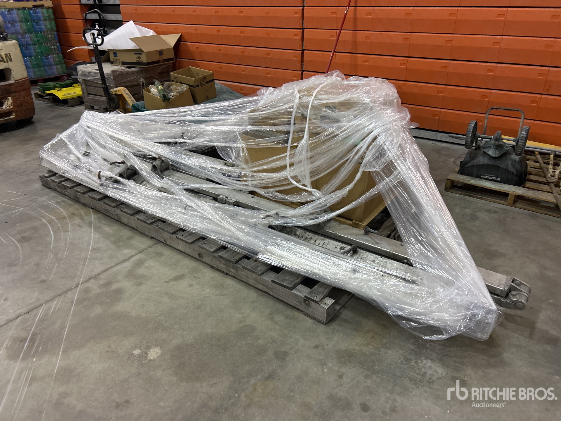 Caterpillar CATERPILLAR PAVING SKIS AND ELE ...
