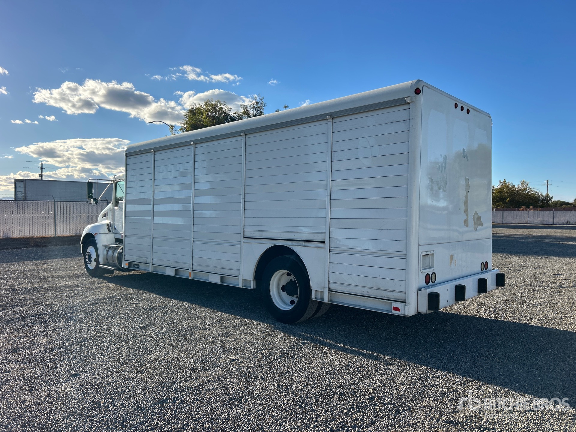 2011 Kenworth T300