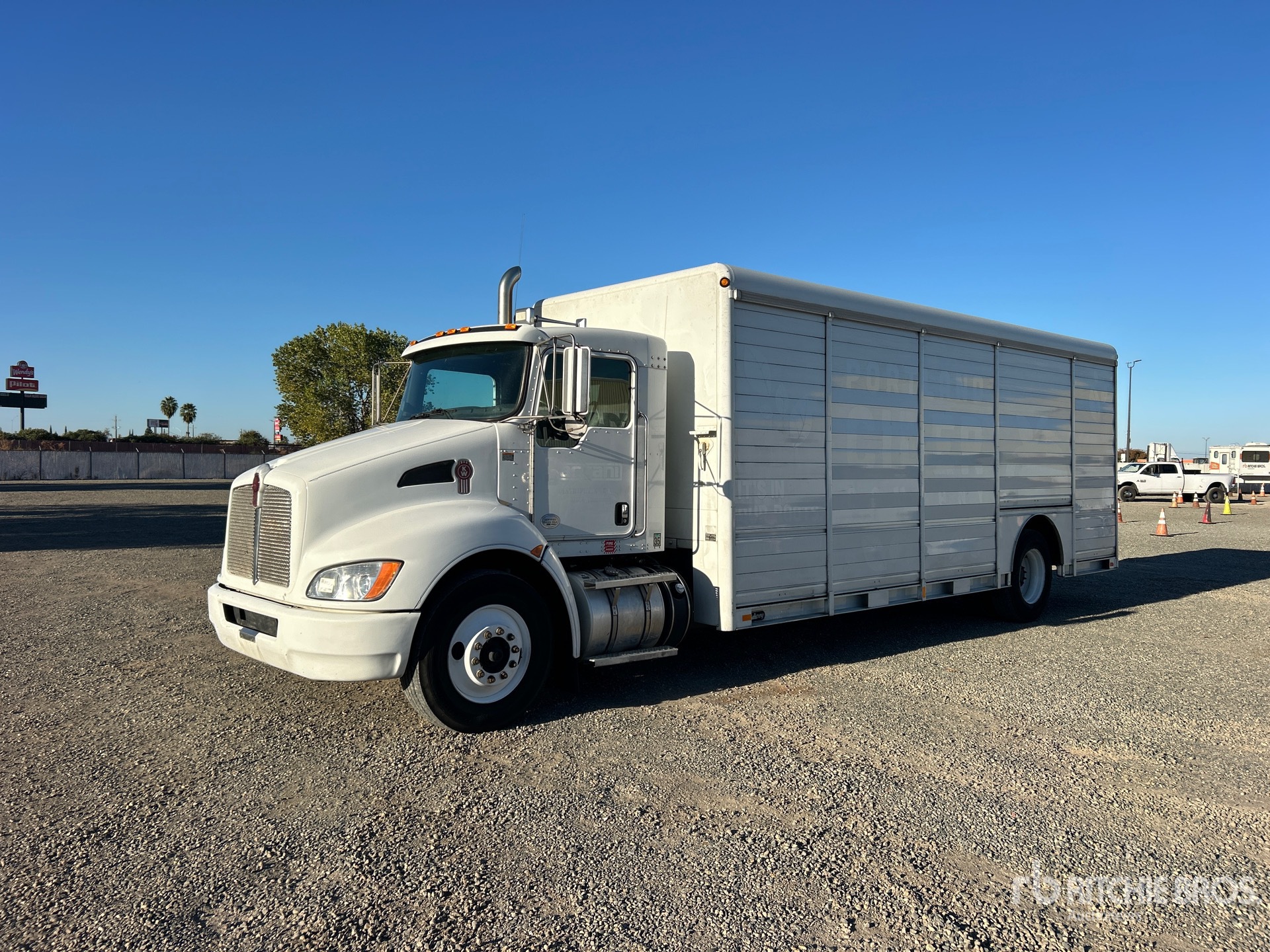 2011 Kenworth T300