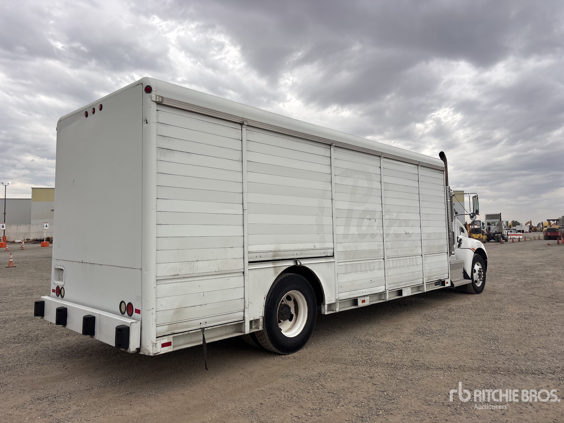 2012 Kenworth T300