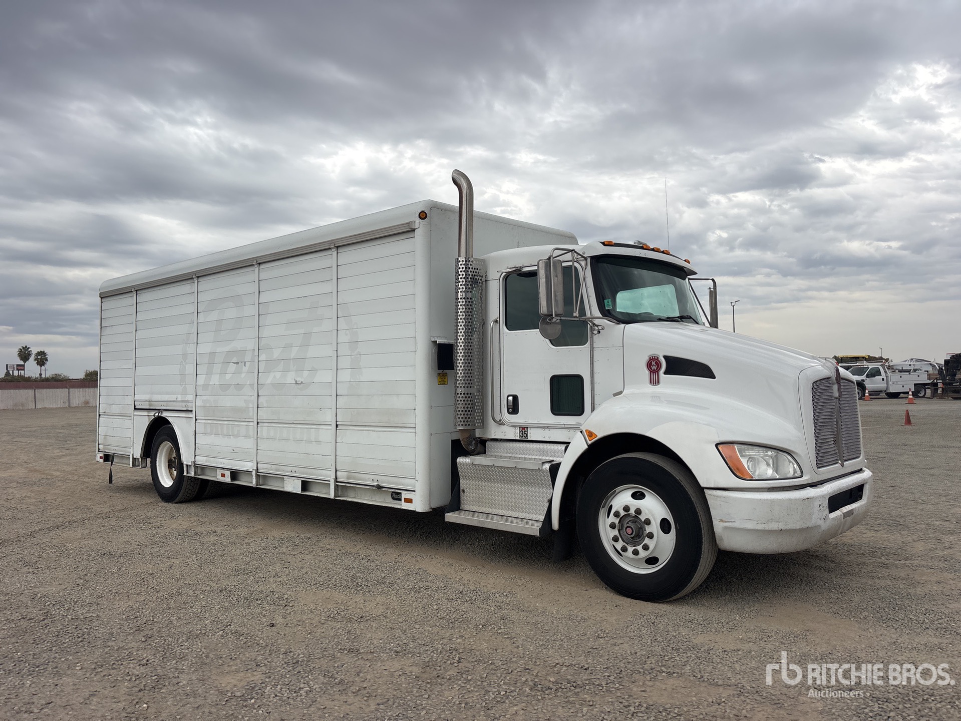 2012 Kenworth T300