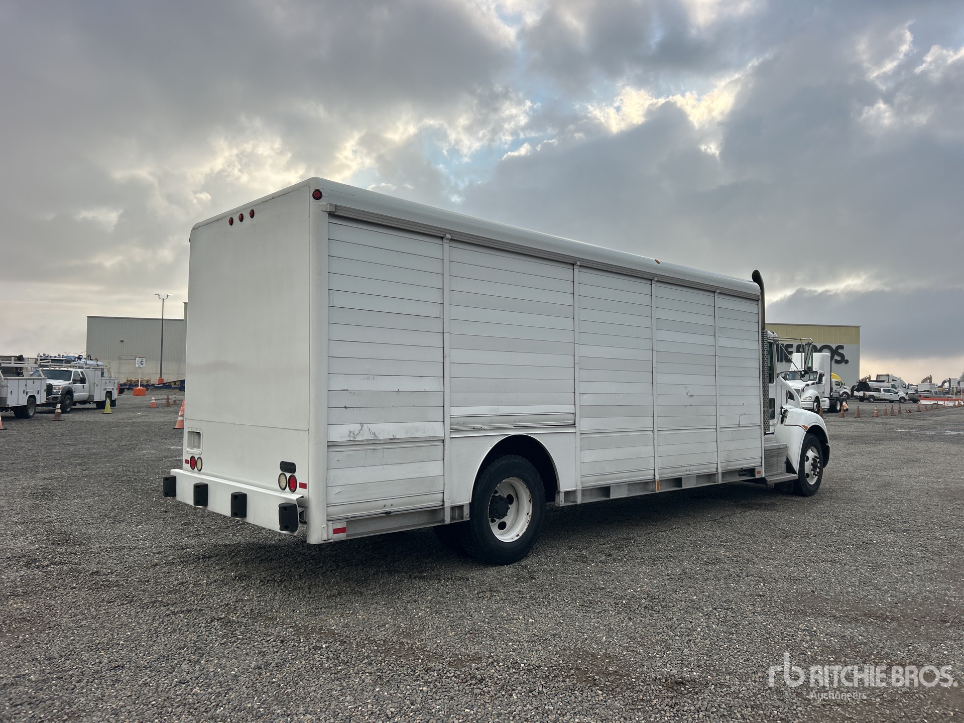 2016 Kenworth T370