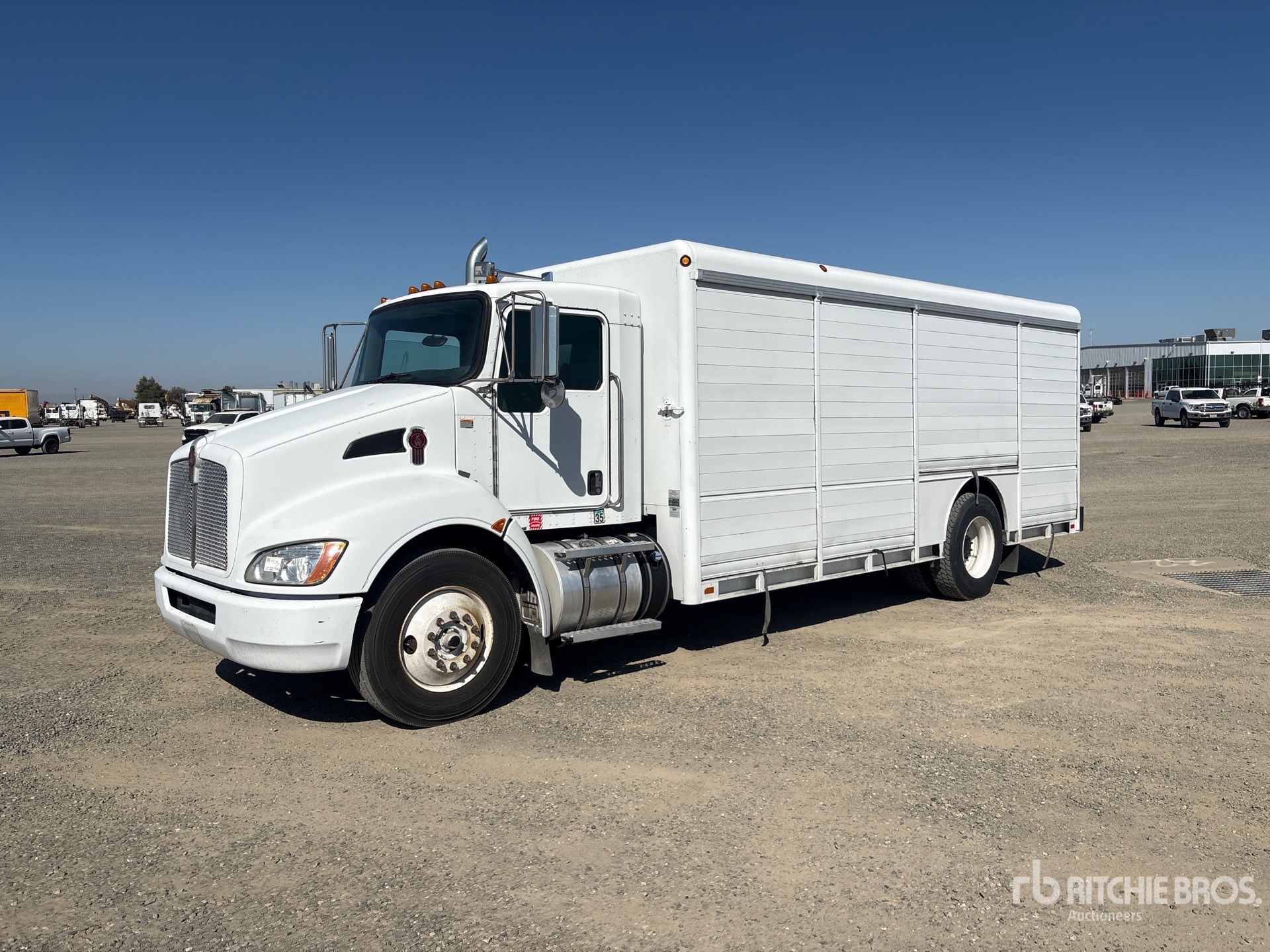 Photo of 2015 Kenworth T300