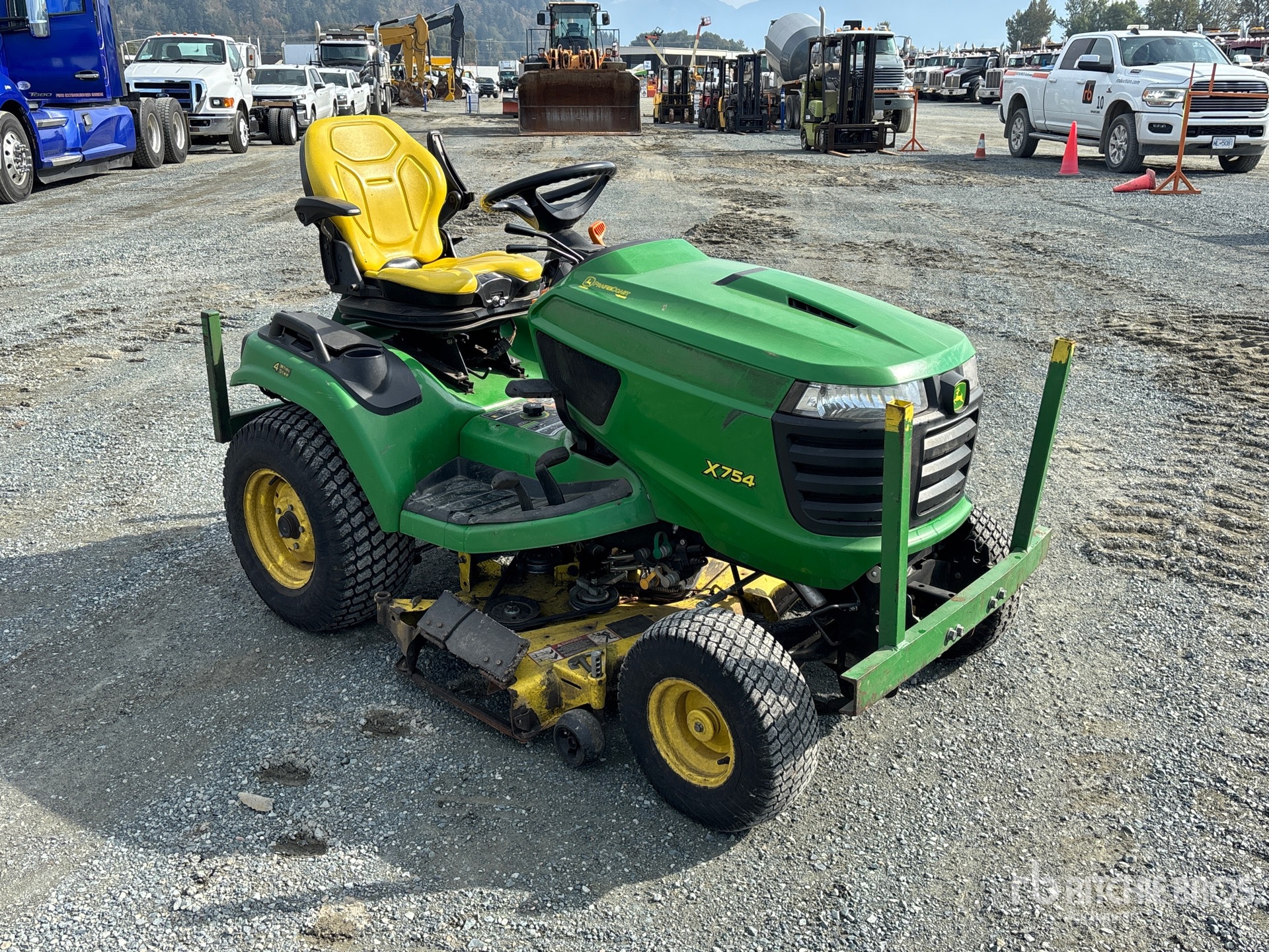 2014 John Deere X754