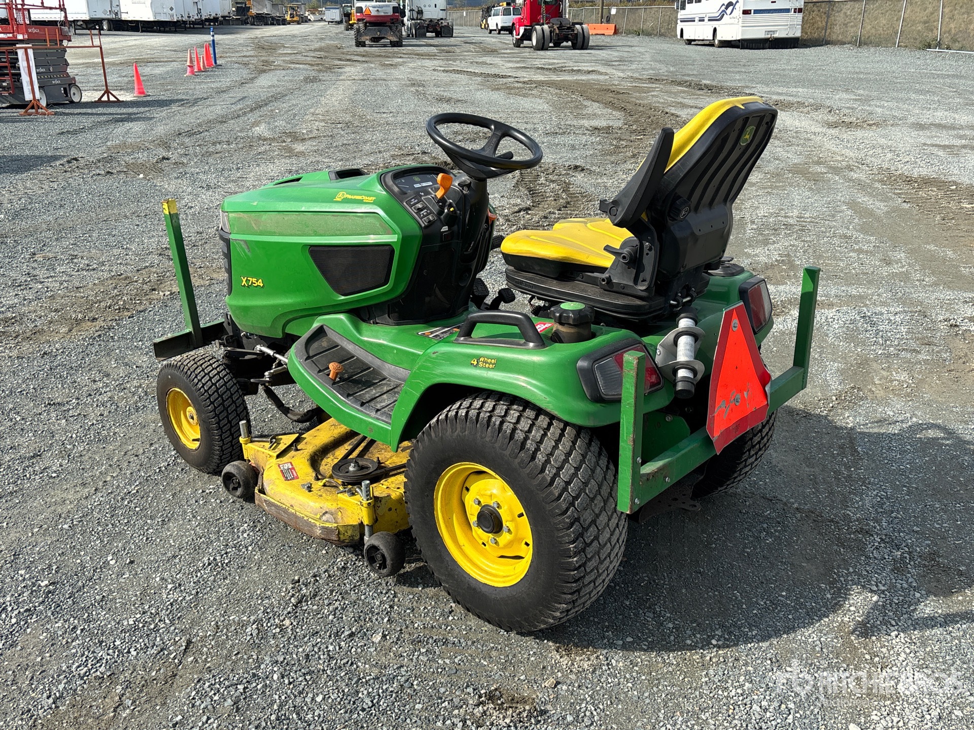2014 John Deere X754