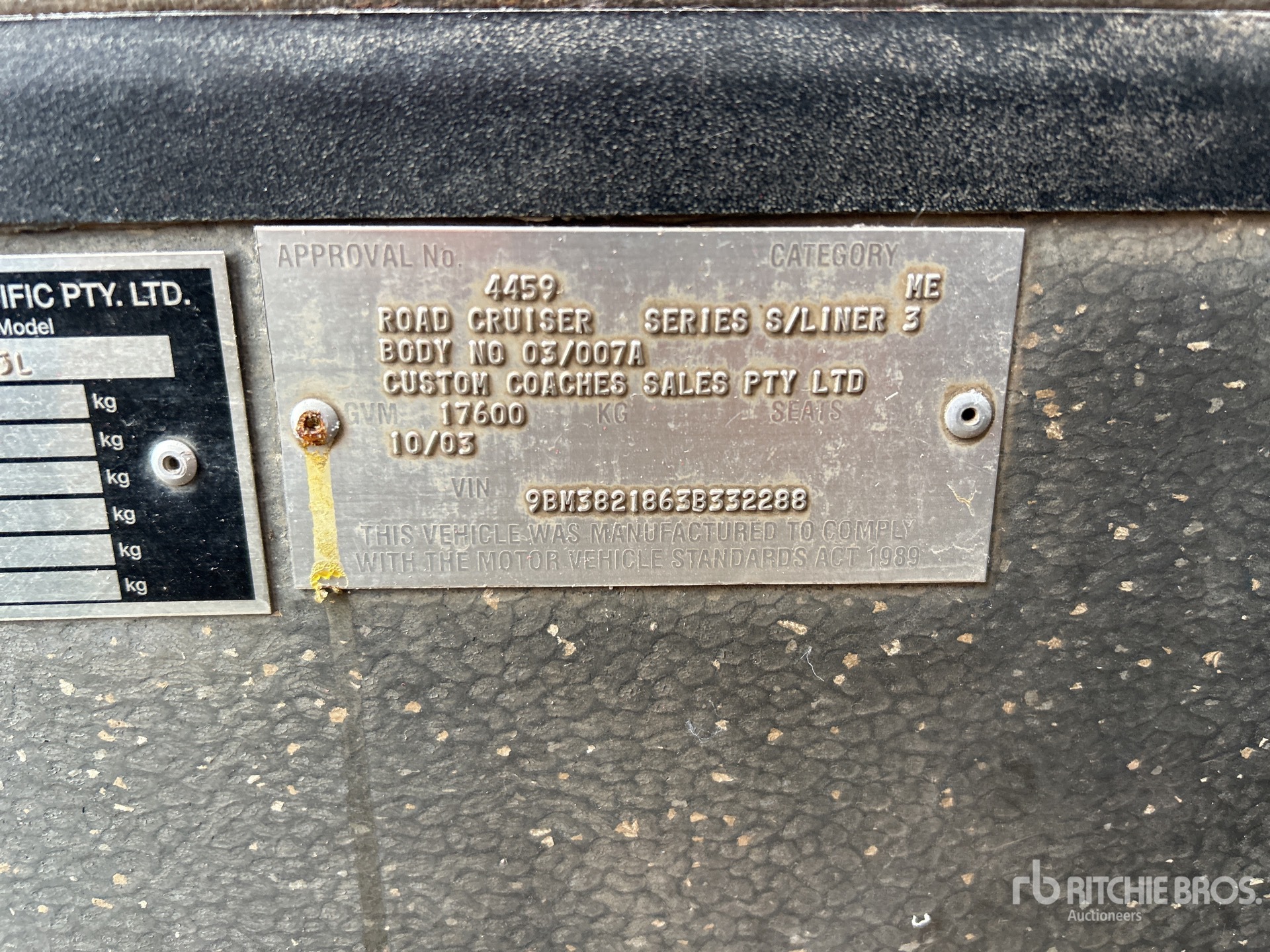 2003 Mercedes-Benz OH1725
