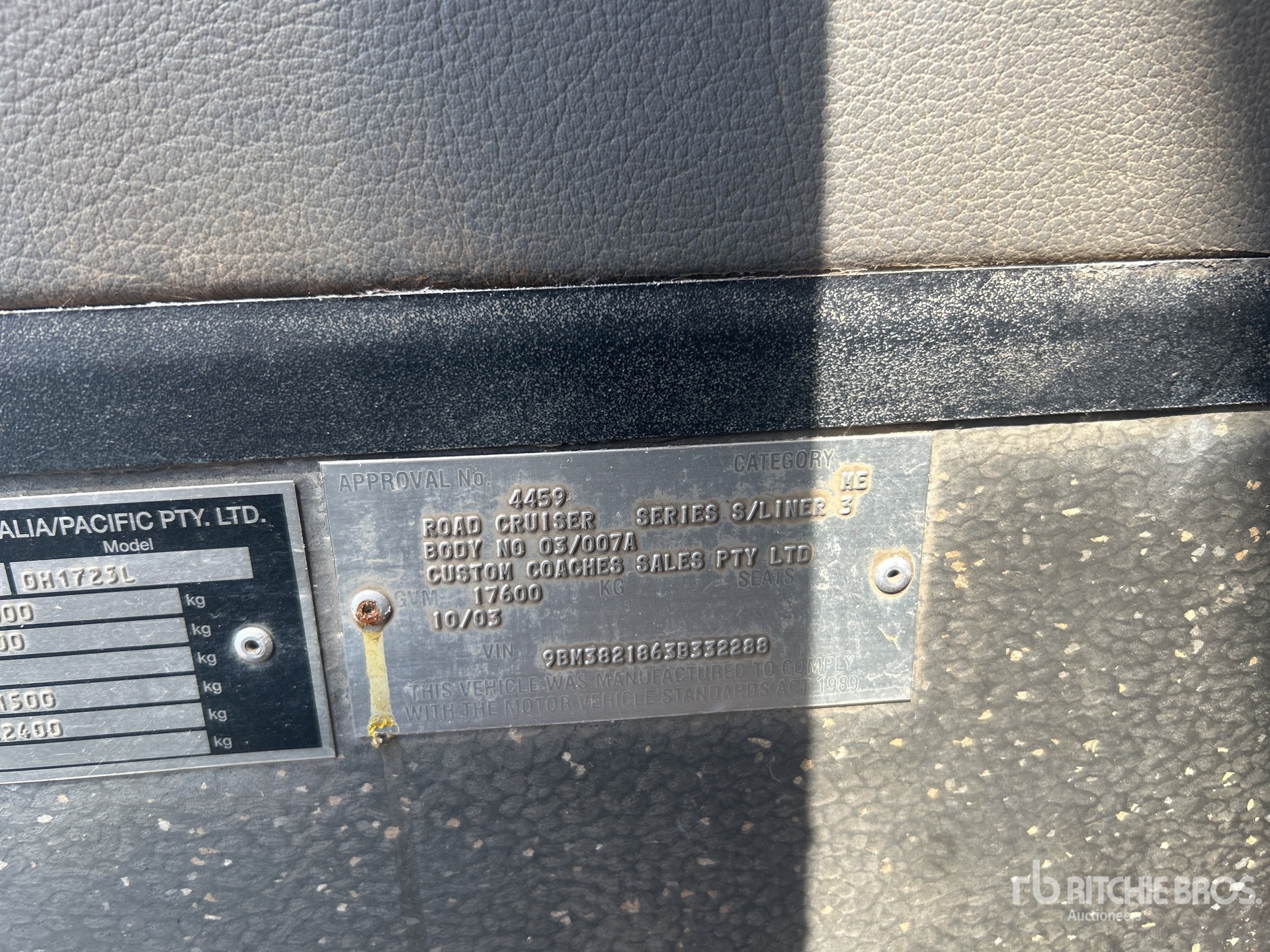 2003 Mercedes-Benz OH1725