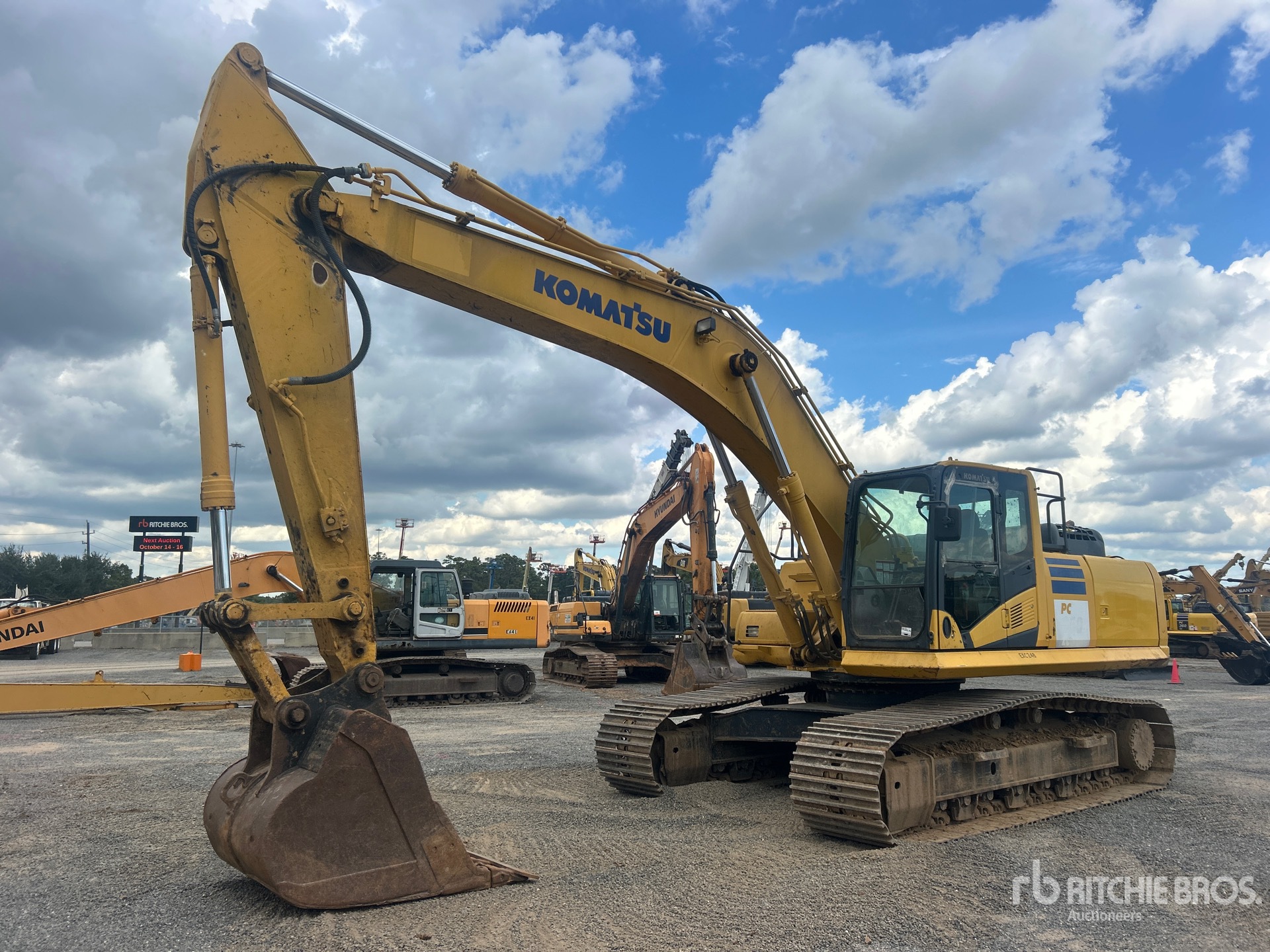 2014 Komatsu PC360LC-10