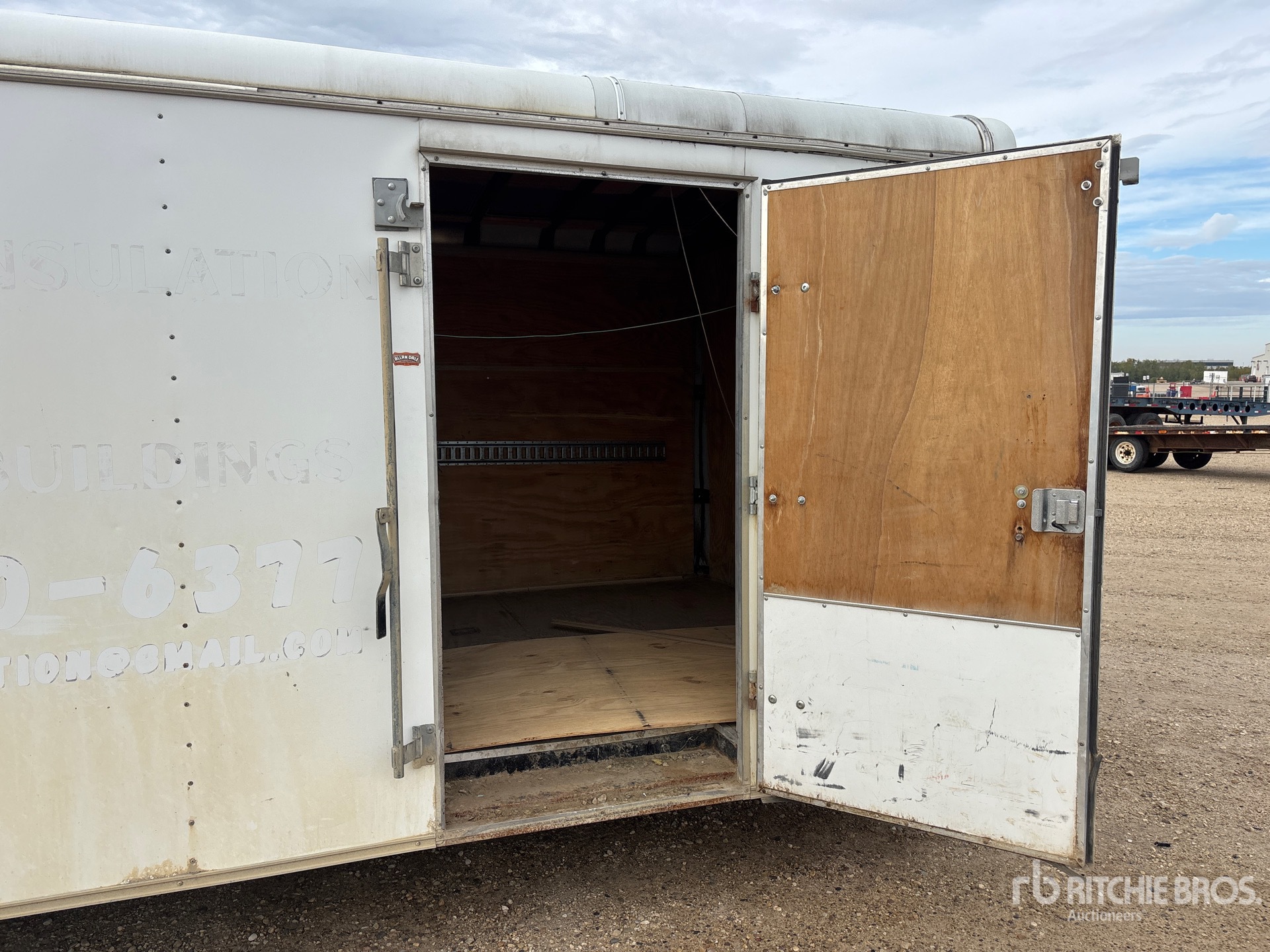 2001 Haulmark 24 FT T/A