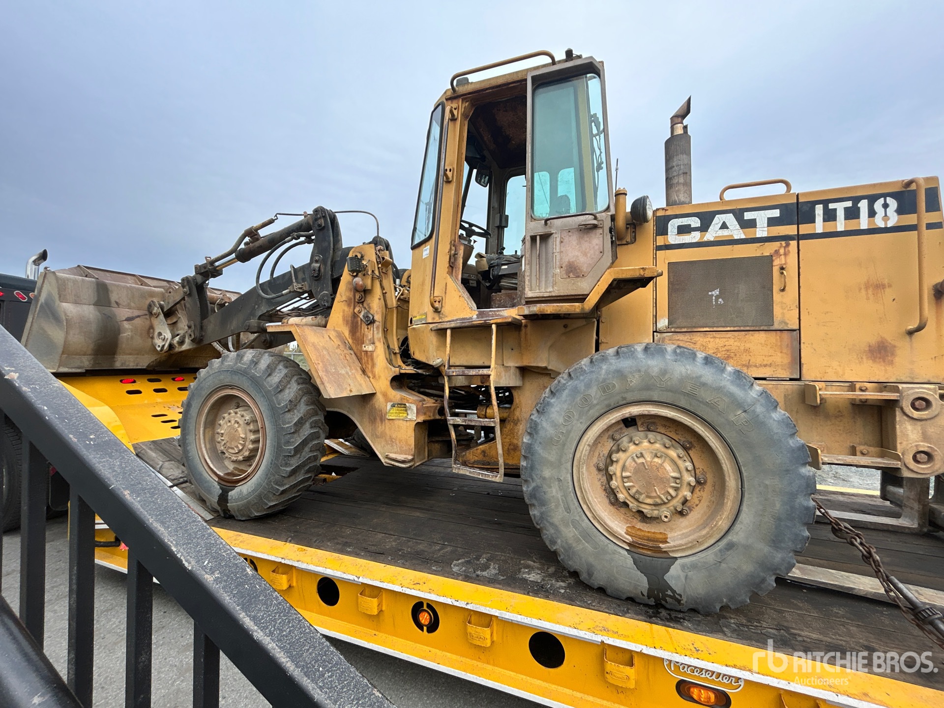 1986 Caterpillar IT18