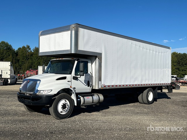 2021 International MV607 Van Truck