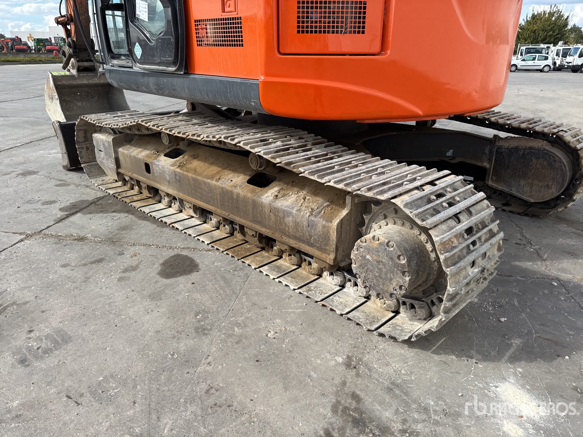 2017 Hitachi ZX225USLC-6