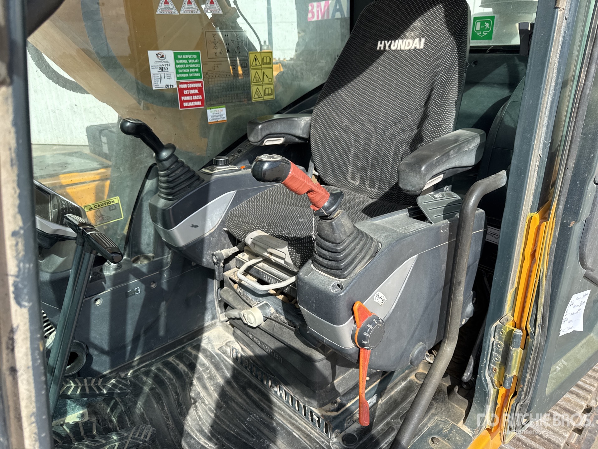 2017 Hyundai HX300-L