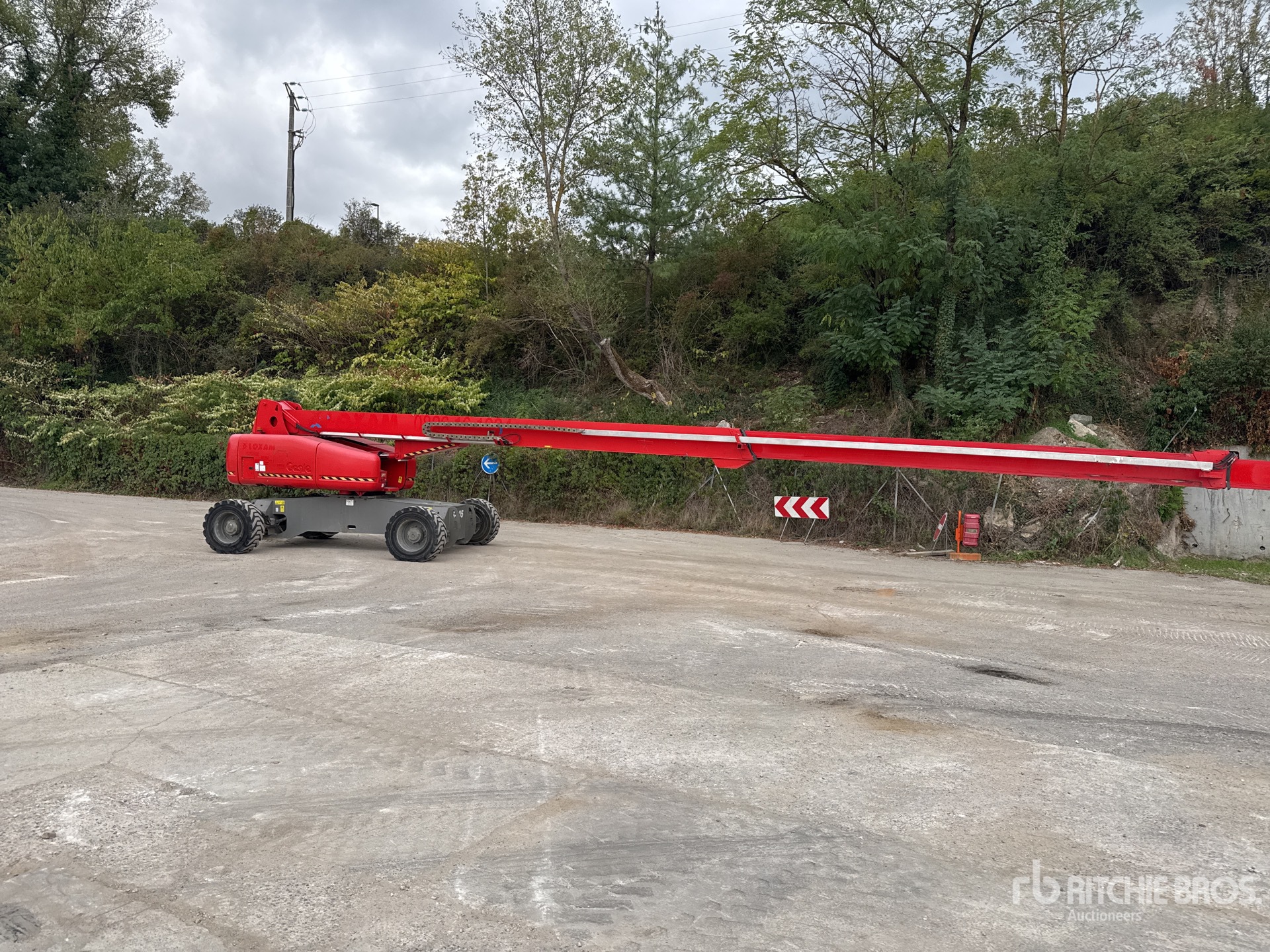 2011 Genie S-105