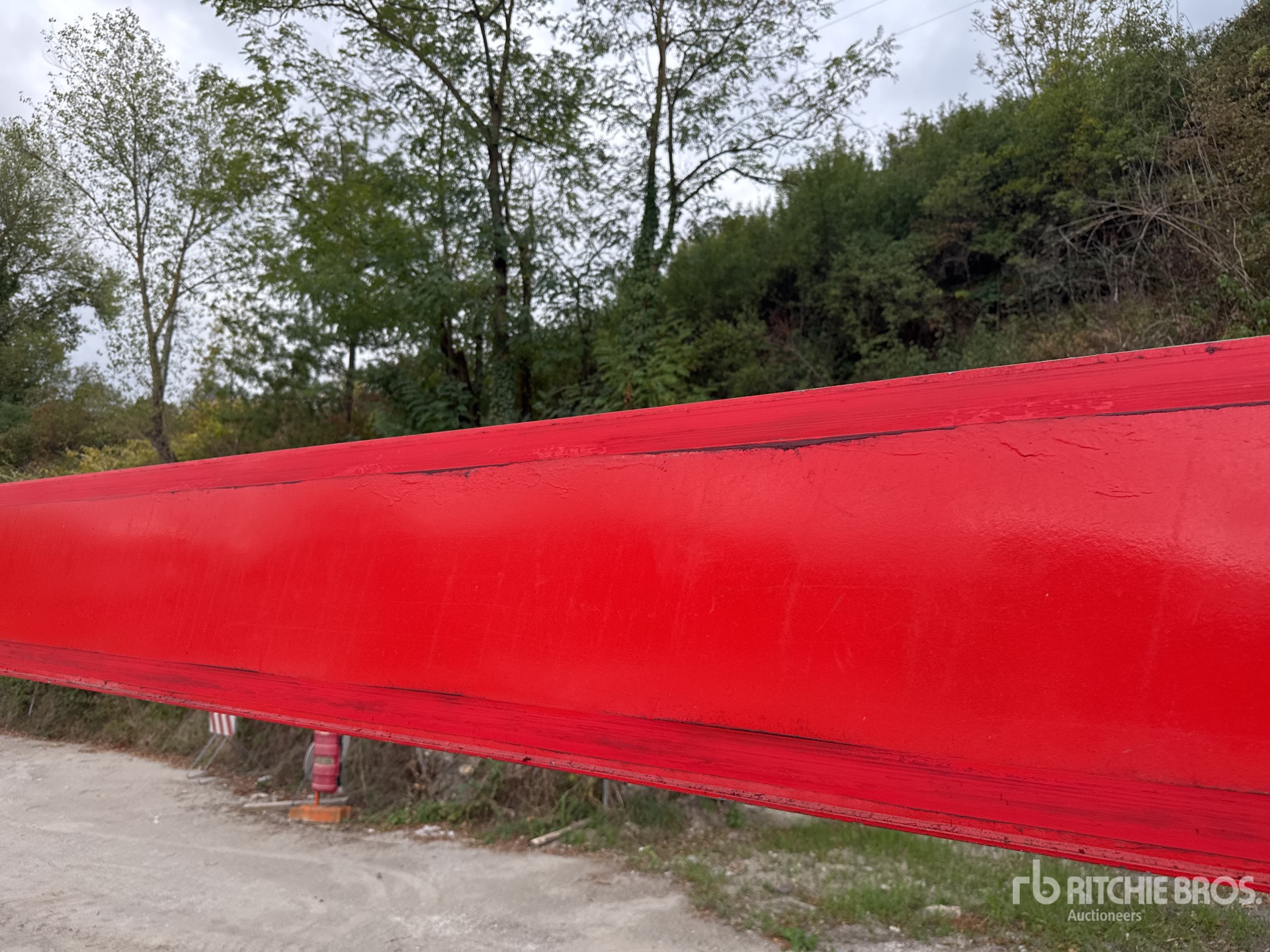 2011 Genie S-105
