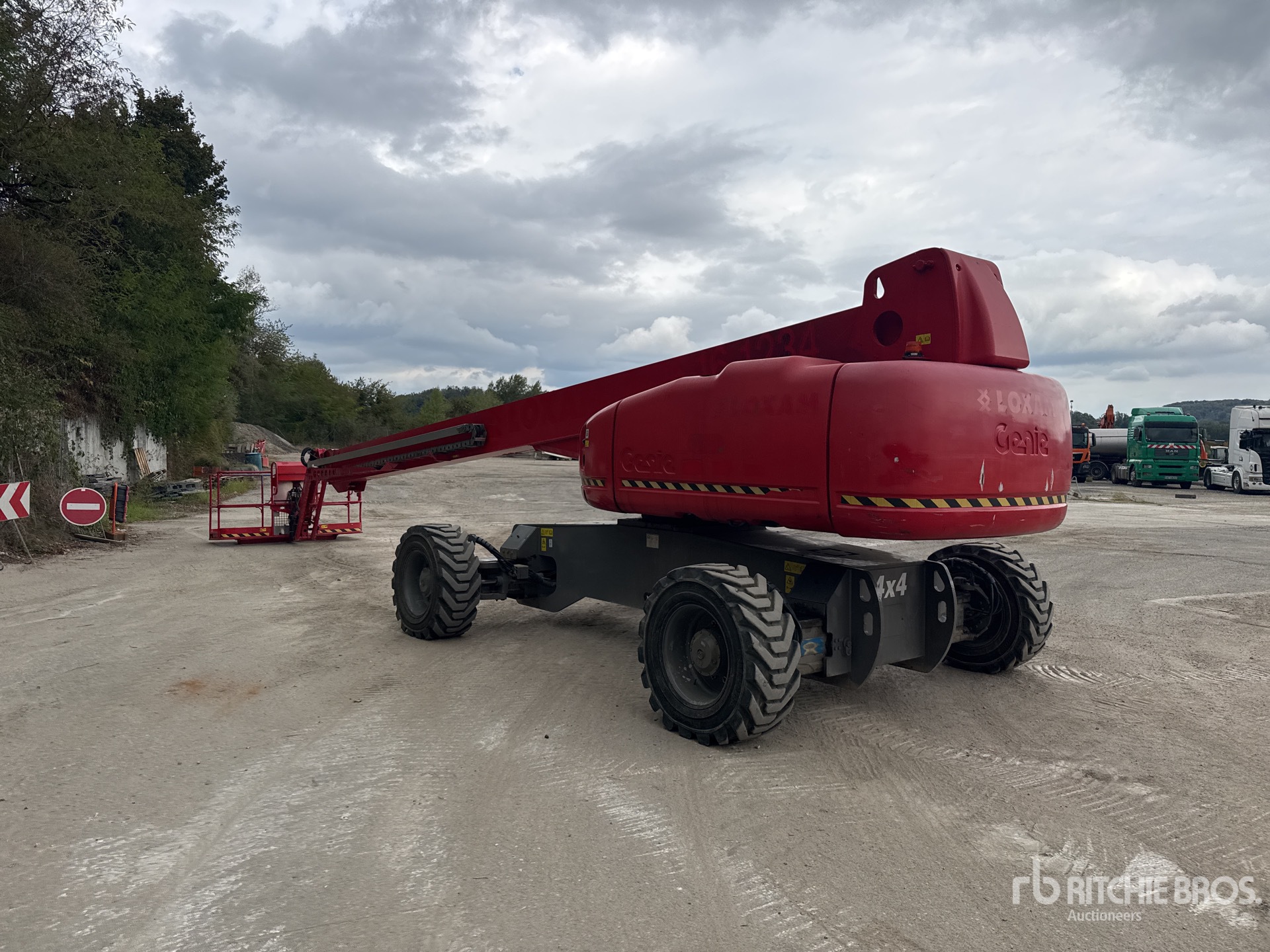 2011 Genie S-105