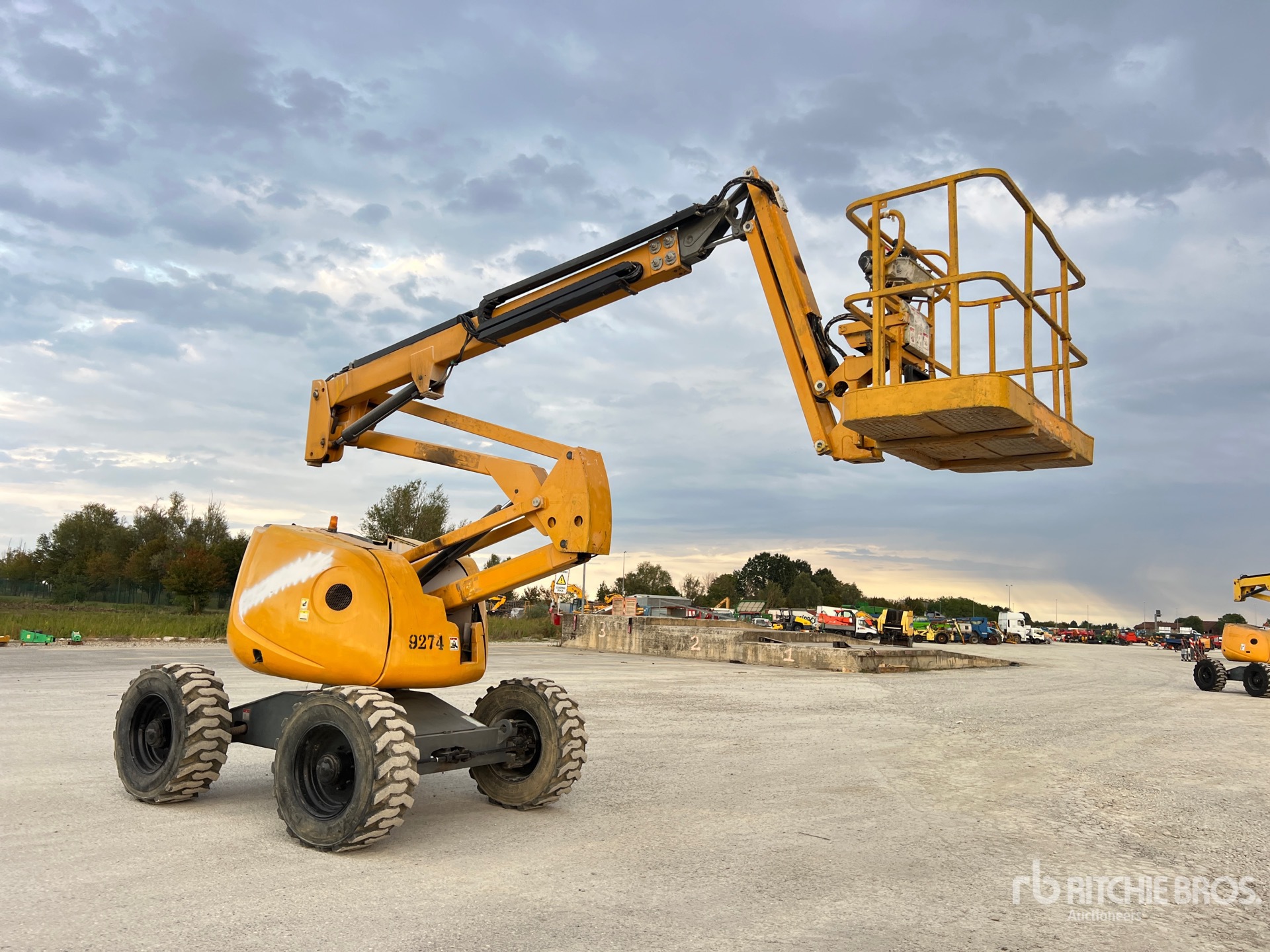 2012 Haulotte HA16PX