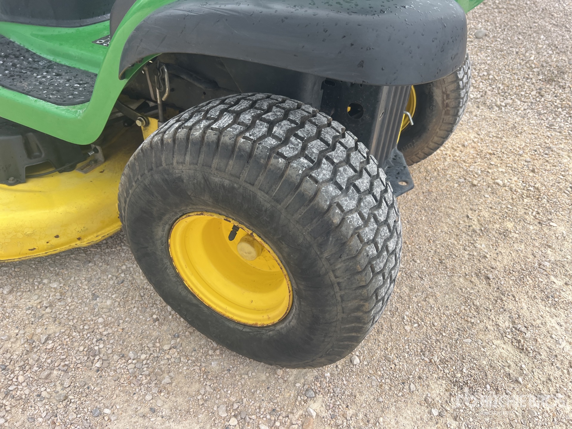 John Deere X125