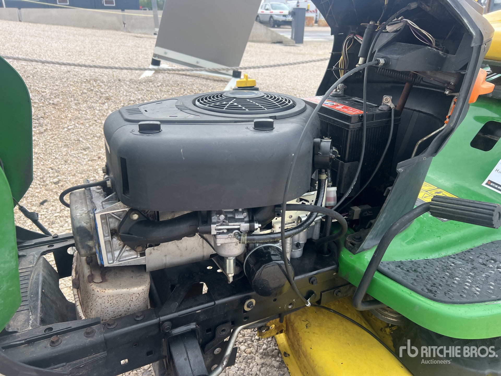John Deere X125