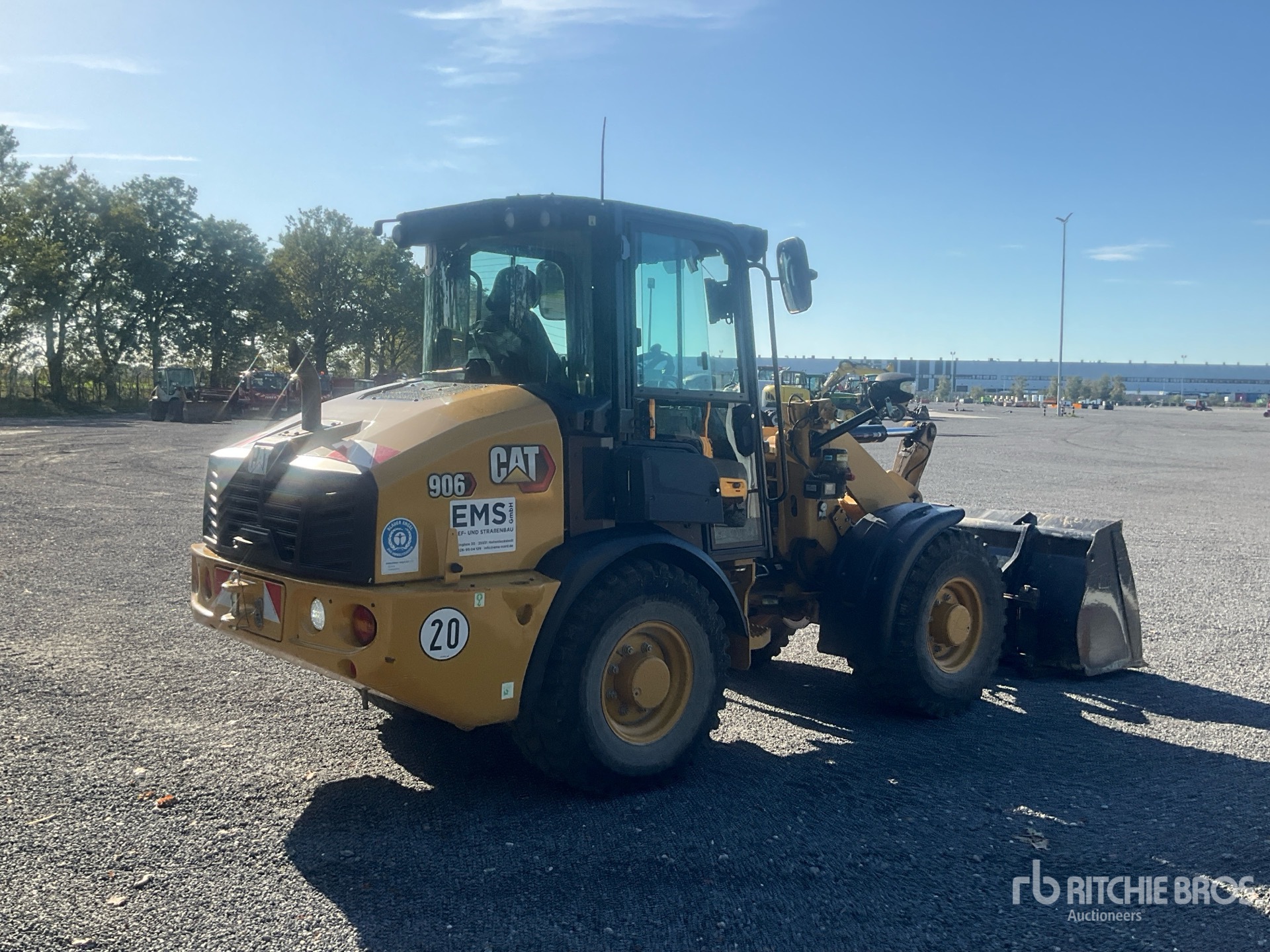 2023 Caterpillar 906