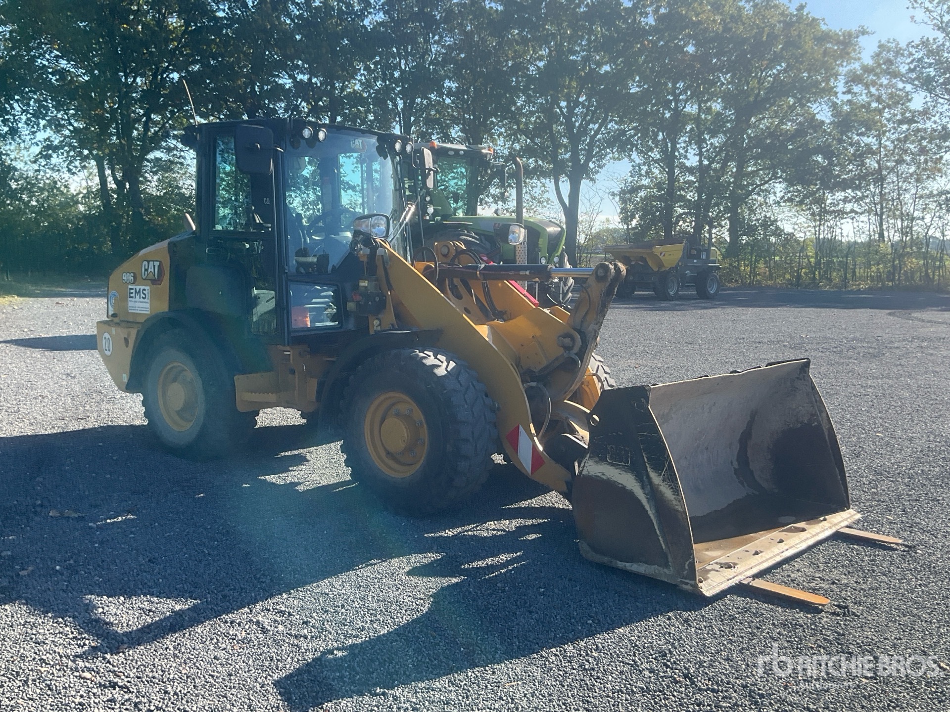 2023 Caterpillar 906