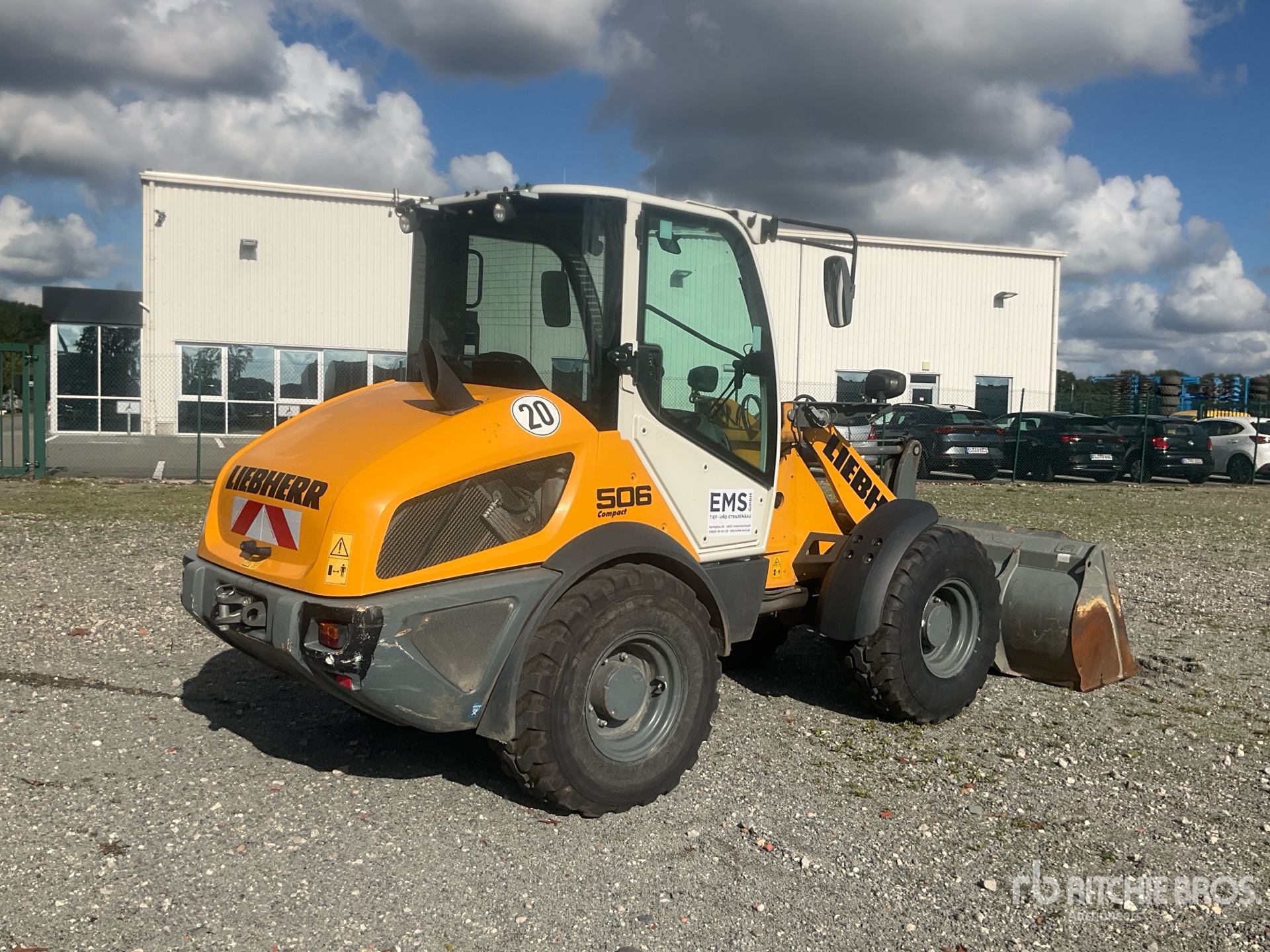 2021 Liebherr L506C