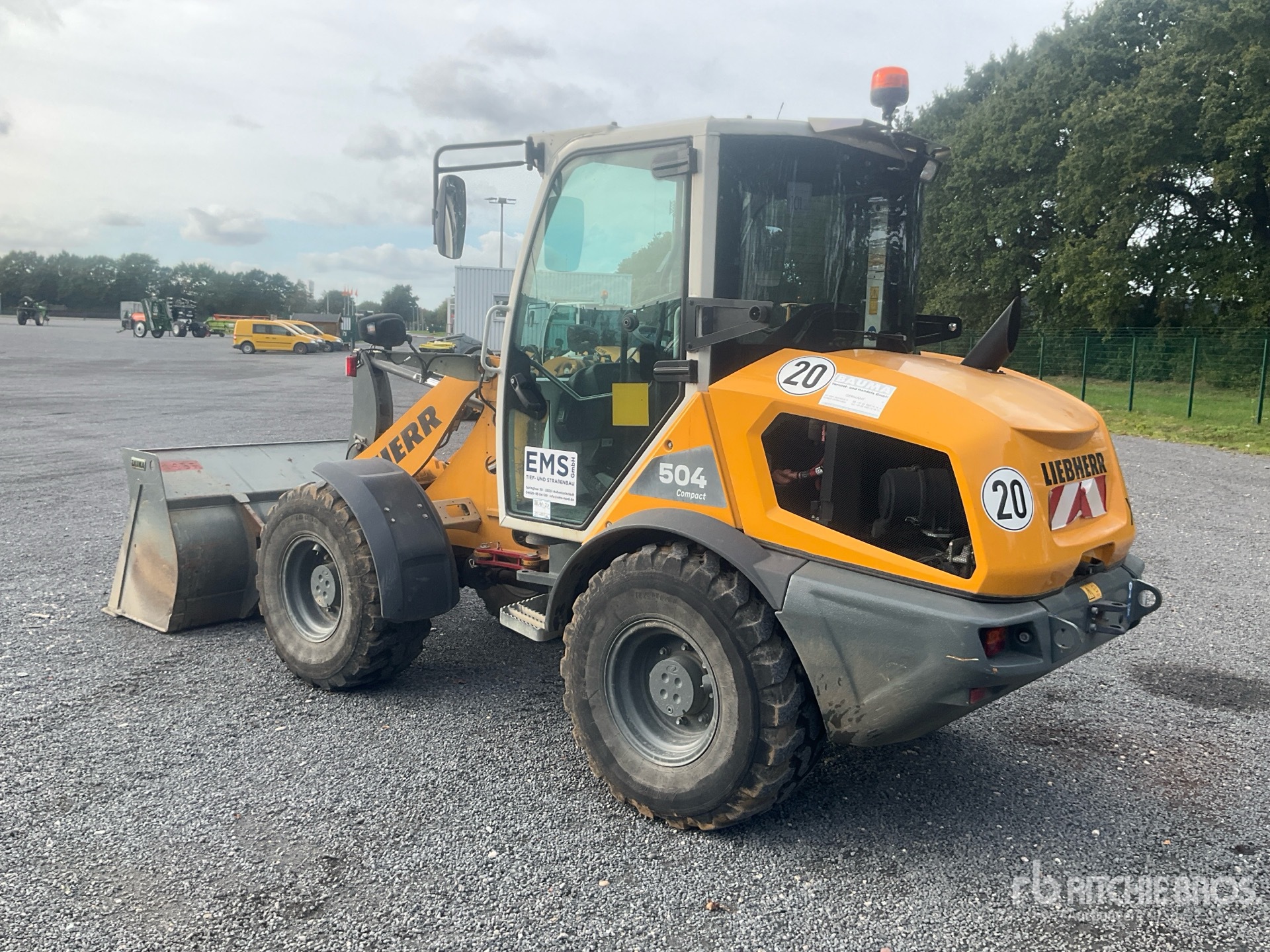 2022 Liebherr L504C