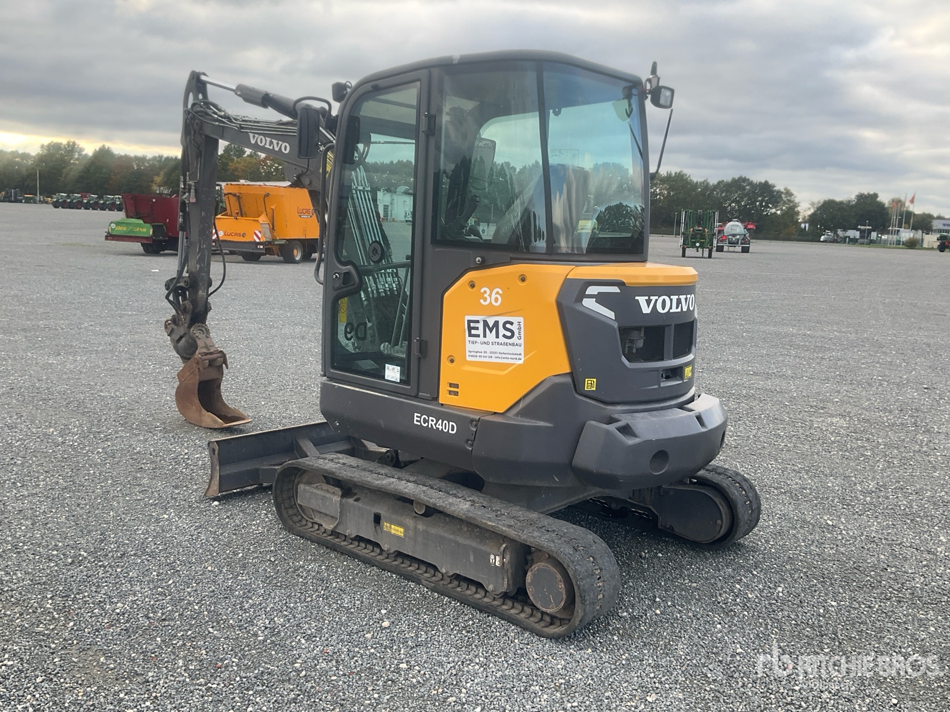 2017 Volvo ECR40D