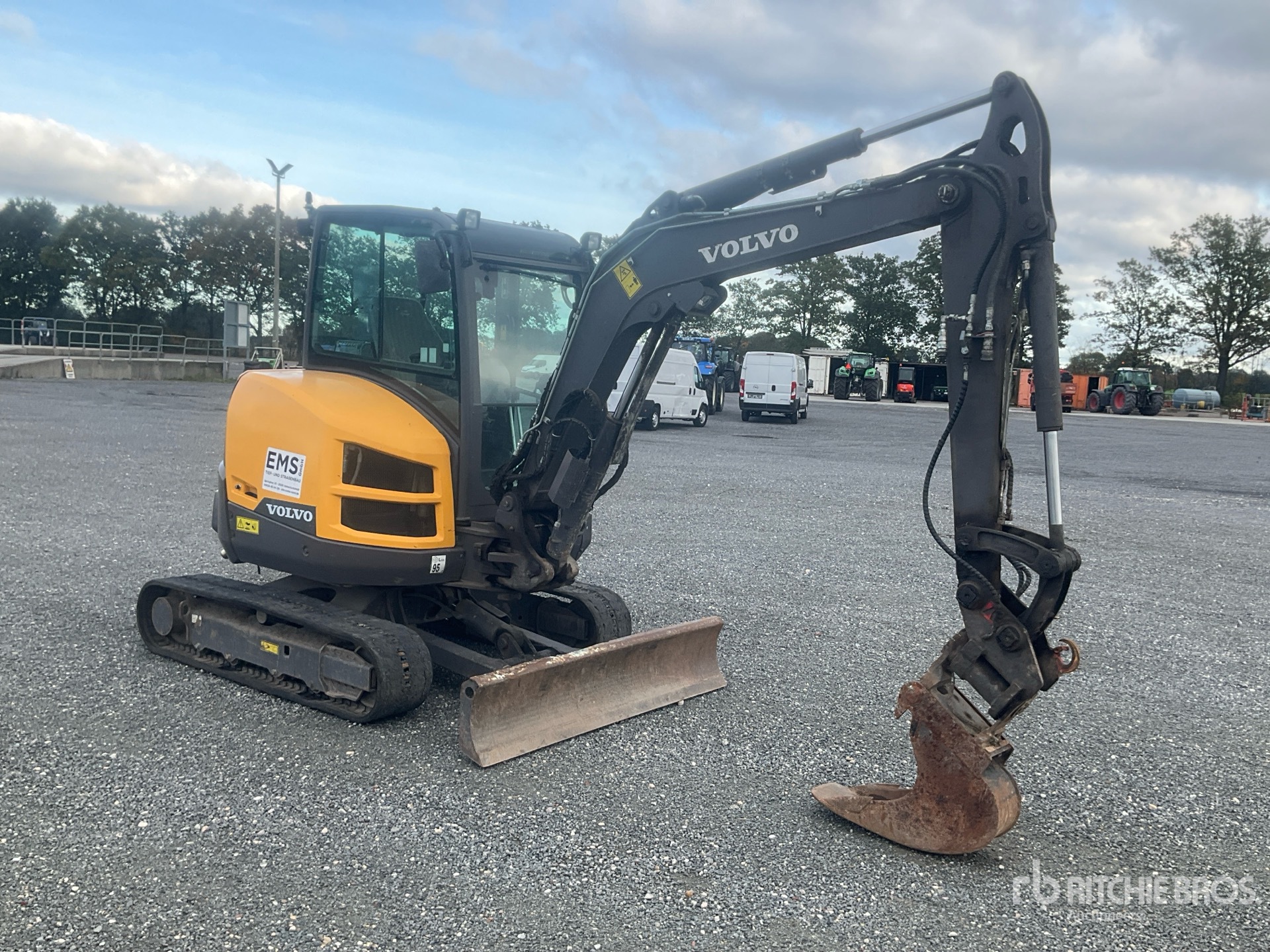 2017 Volvo ECR40D