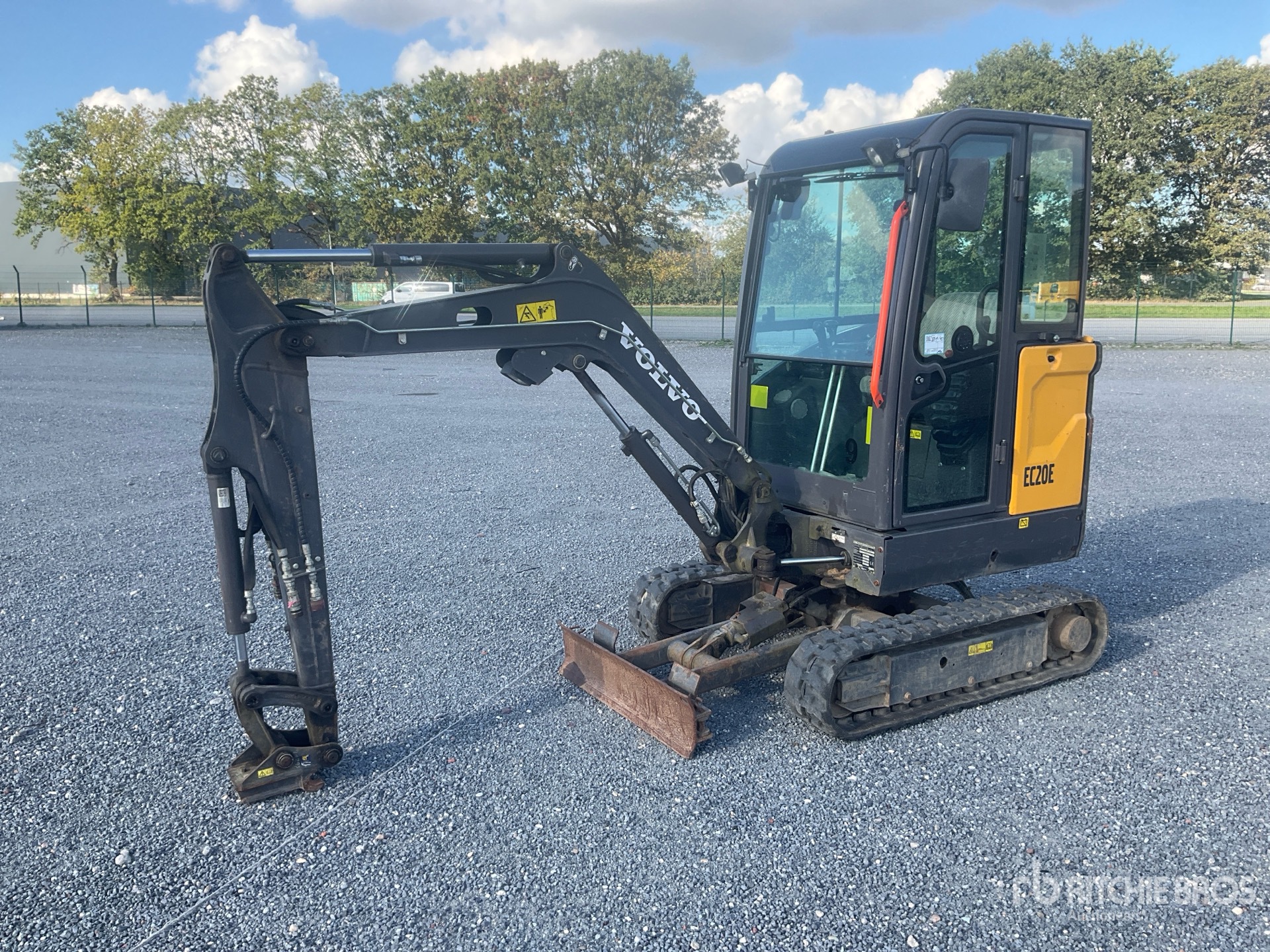 Photo of 2021 Volvo EC20E